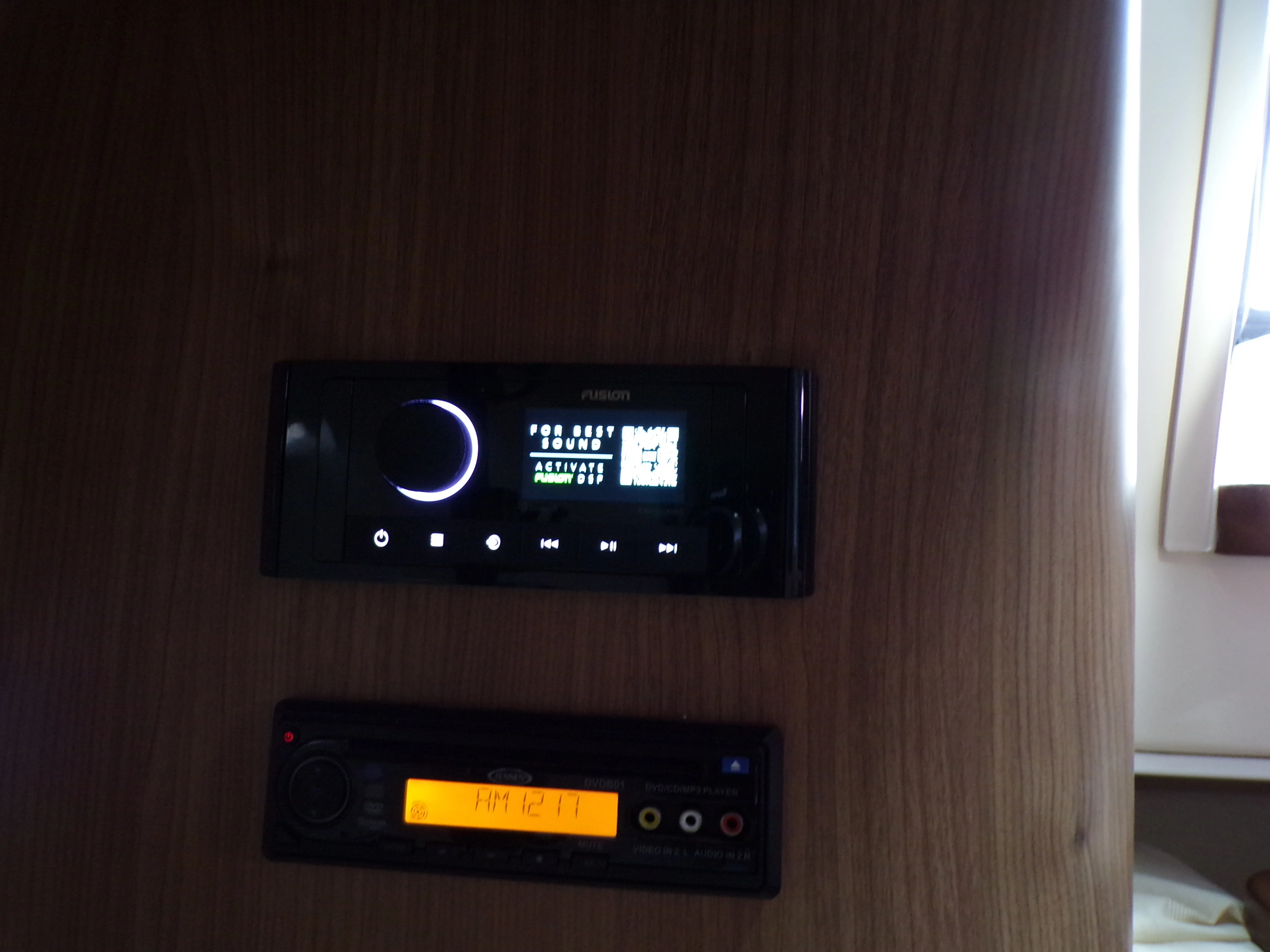 2014 Boston Whaler 345 CONQUEST Image Thumbnail #90