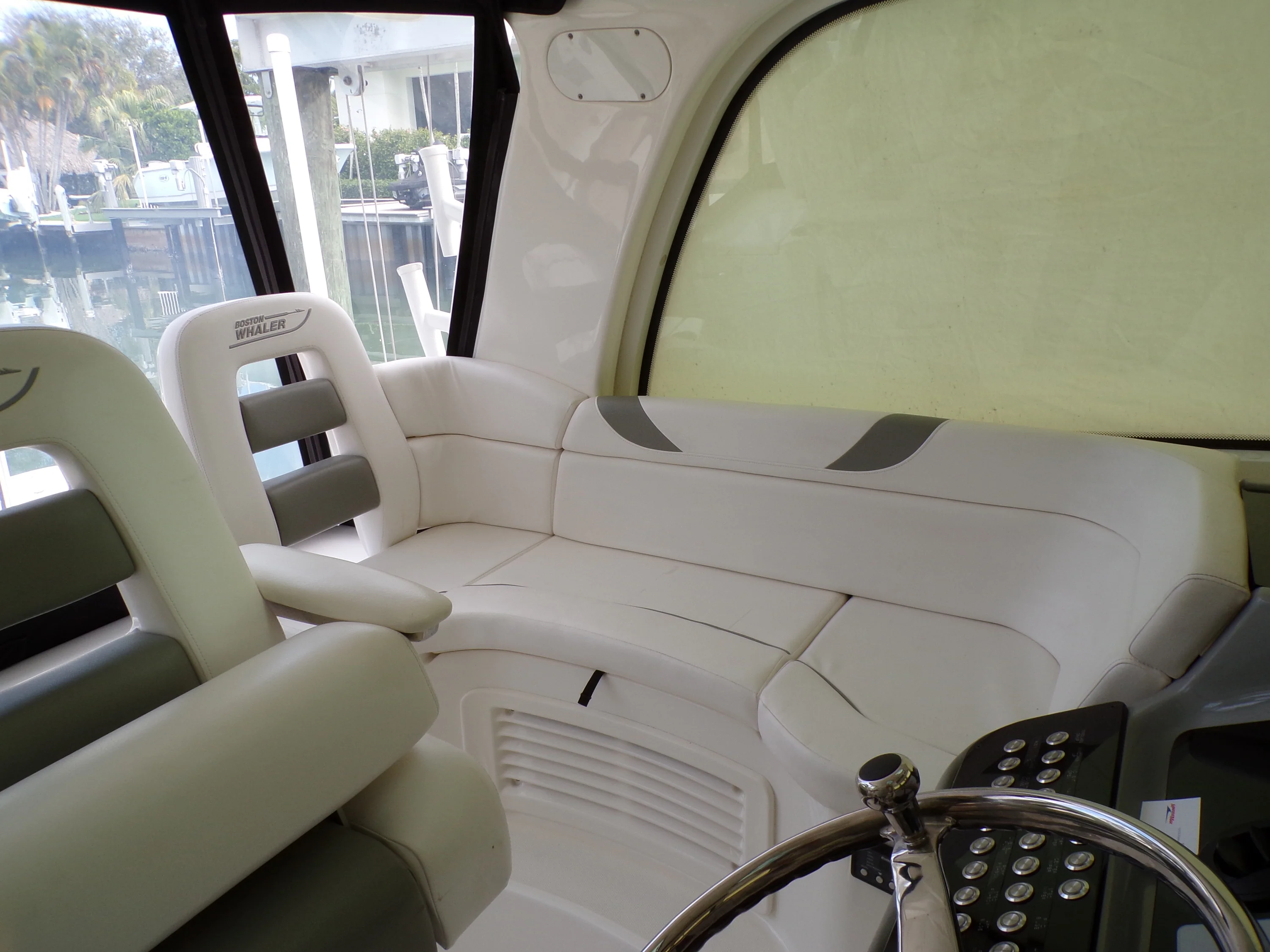 2014 Boston Whaler 345 CONQUEST Image Thumbnail #55