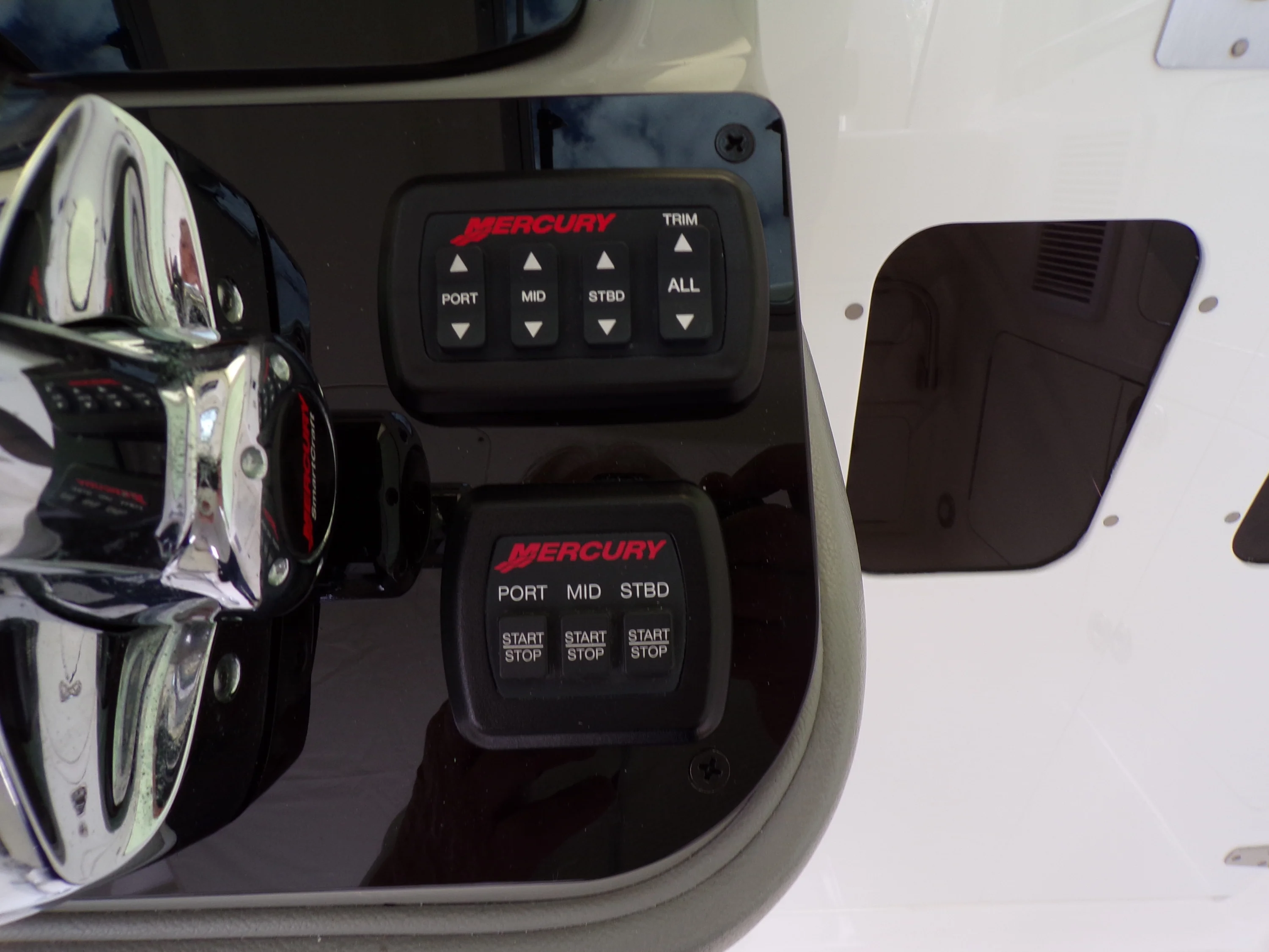 2014 Boston Whaler 345 CONQUEST Image Thumbnail #67