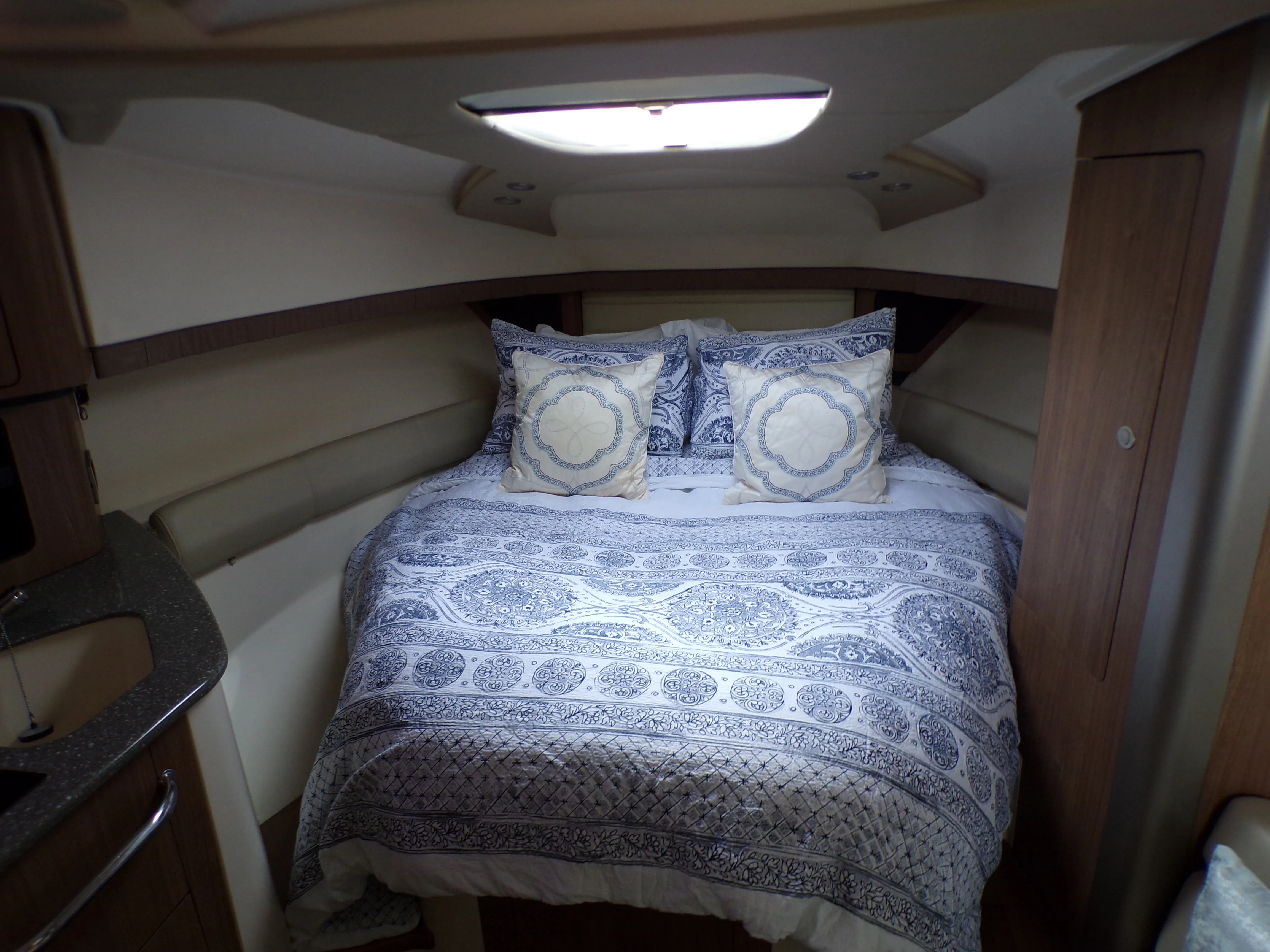 2014 Boston Whaler 345 CONQUEST Image Thumbnail #79