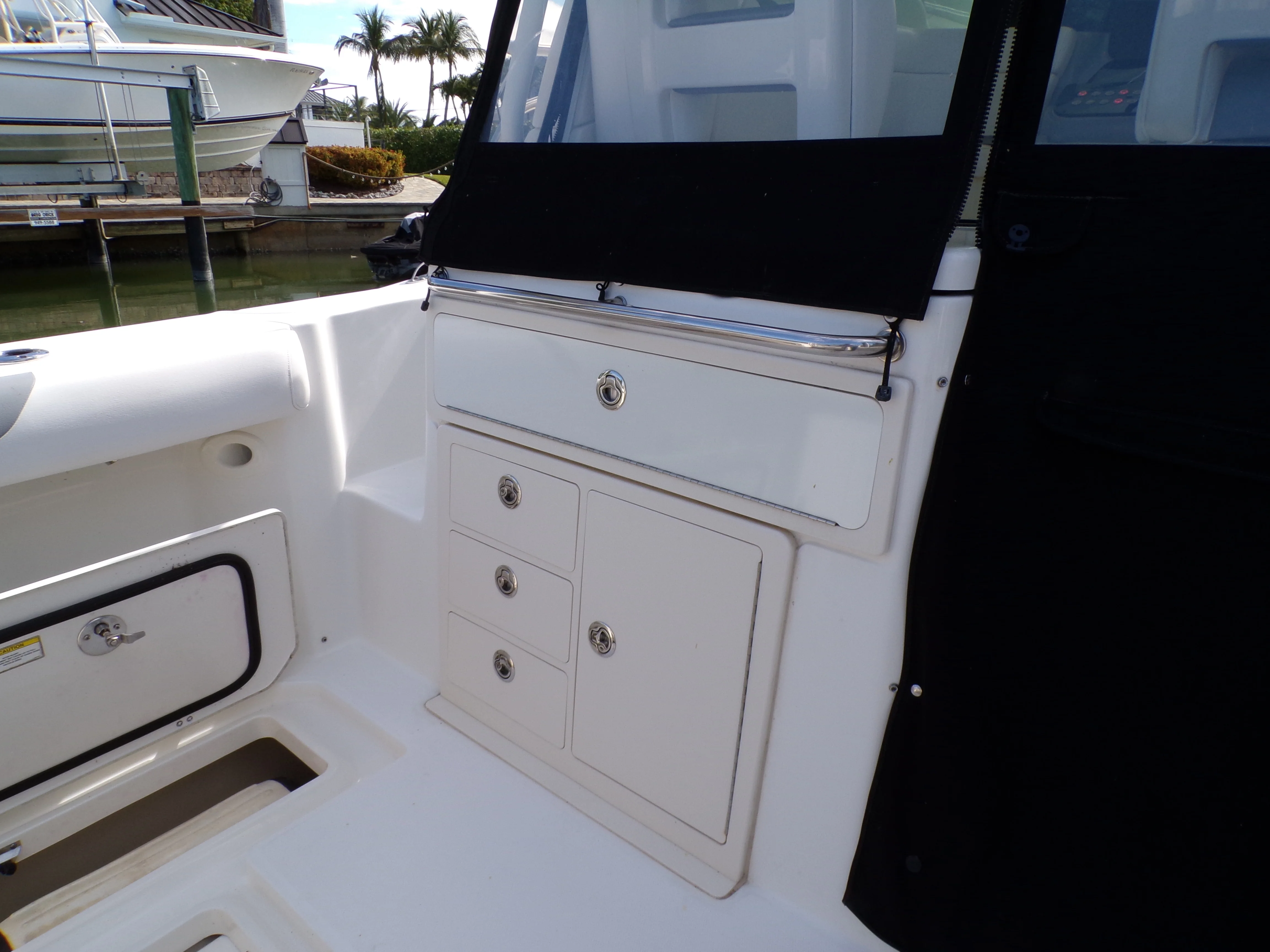 2014 Boston Whaler 345 CONQUEST Image Thumbnail #43