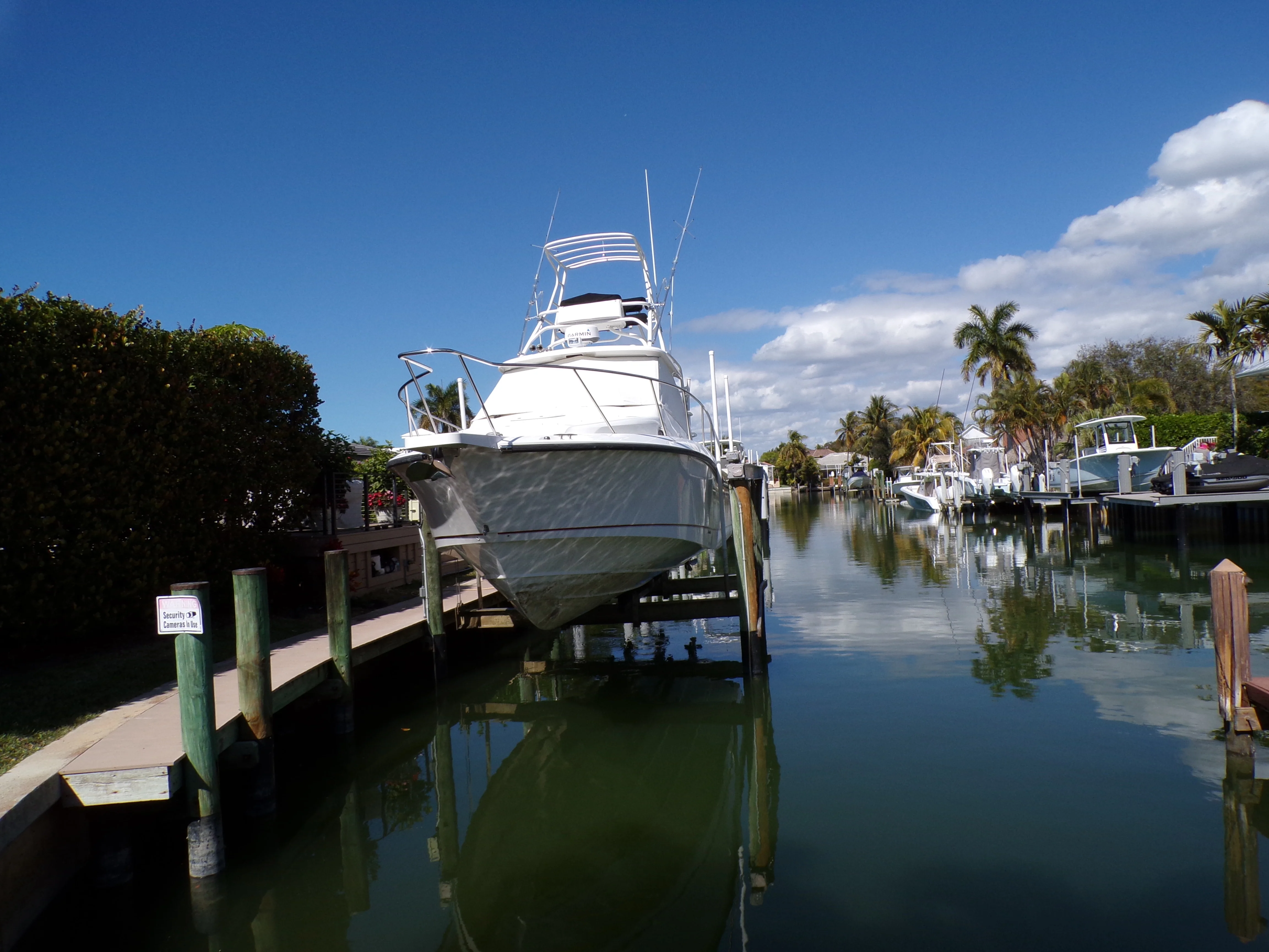 2014 Boston Whaler 345 CONQUEST Image Thumbnail #1