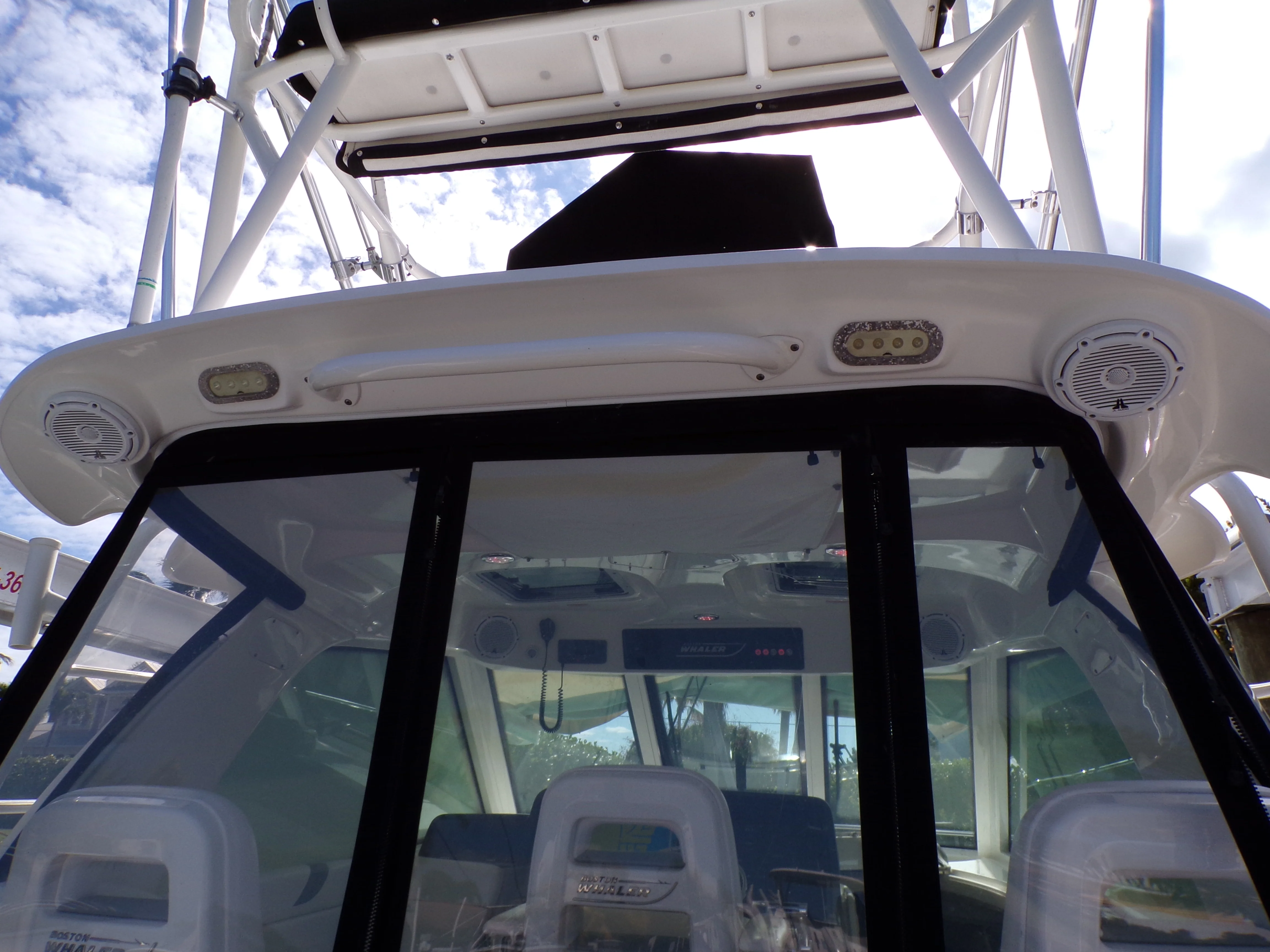 2014 Boston Whaler 345 CONQUEST Image Thumbnail #51