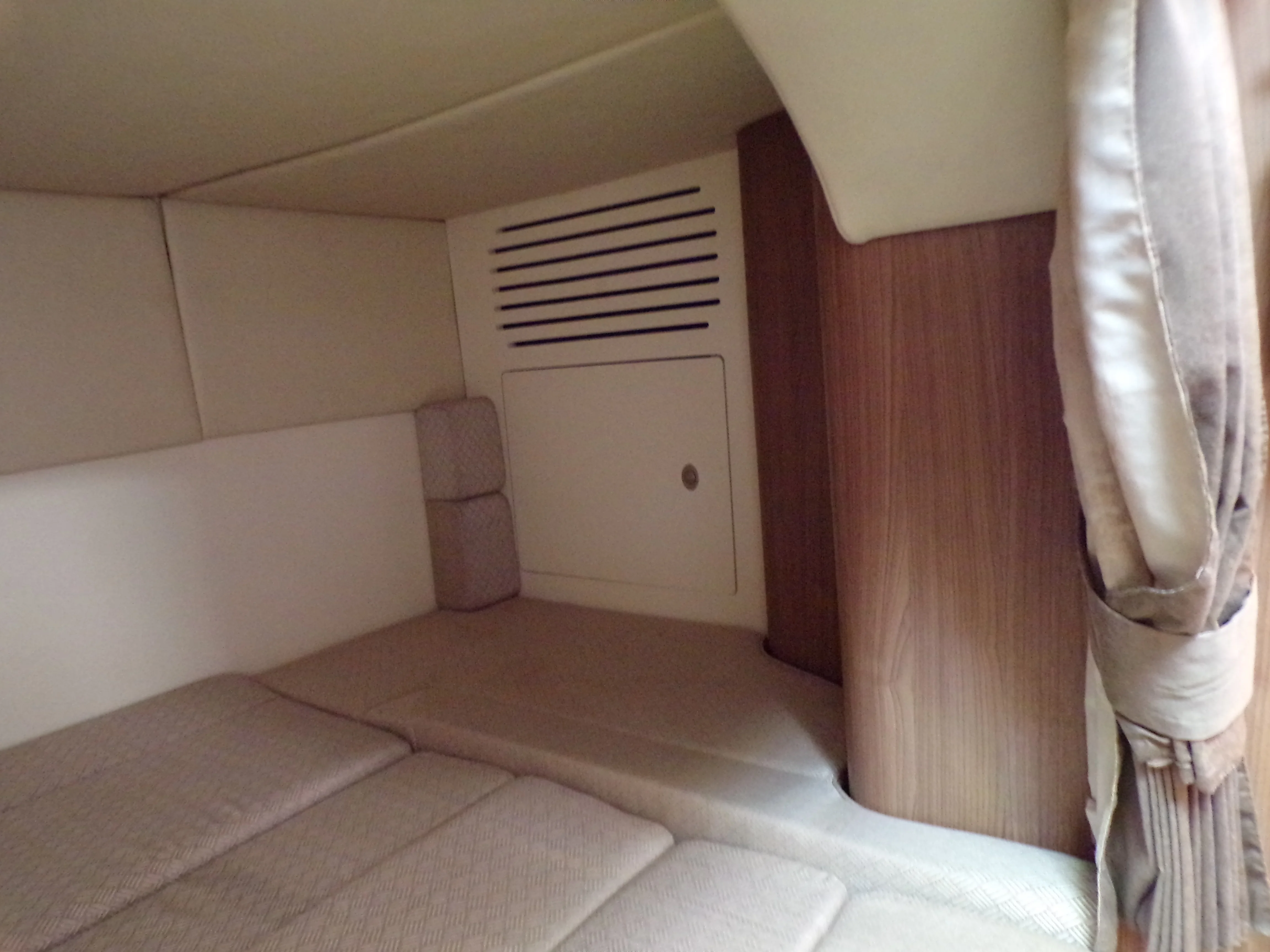 2014 Boston Whaler 345 CONQUEST Image Thumbnail #83