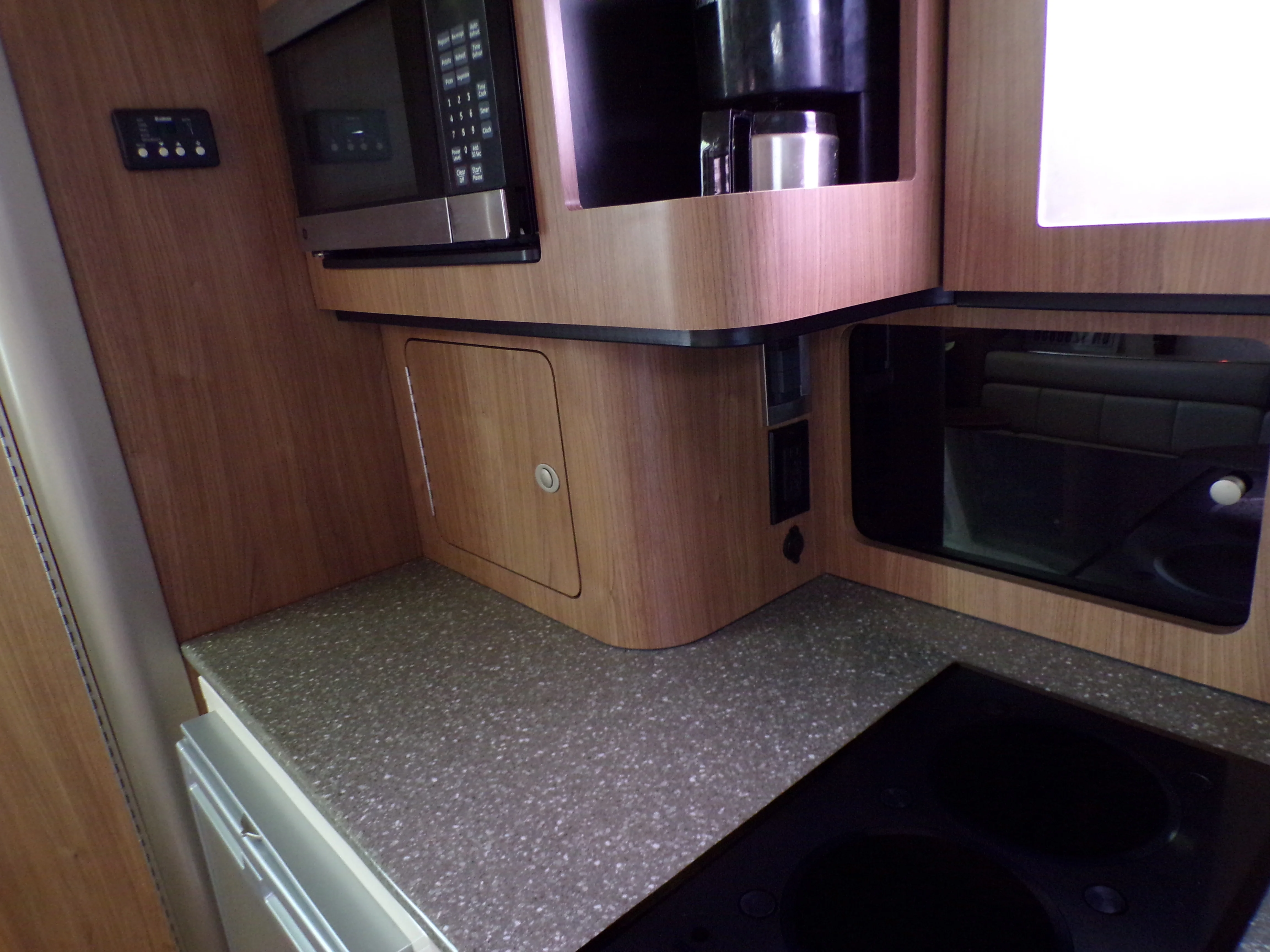 2014 Boston Whaler 345 CONQUEST Image Thumbnail #85