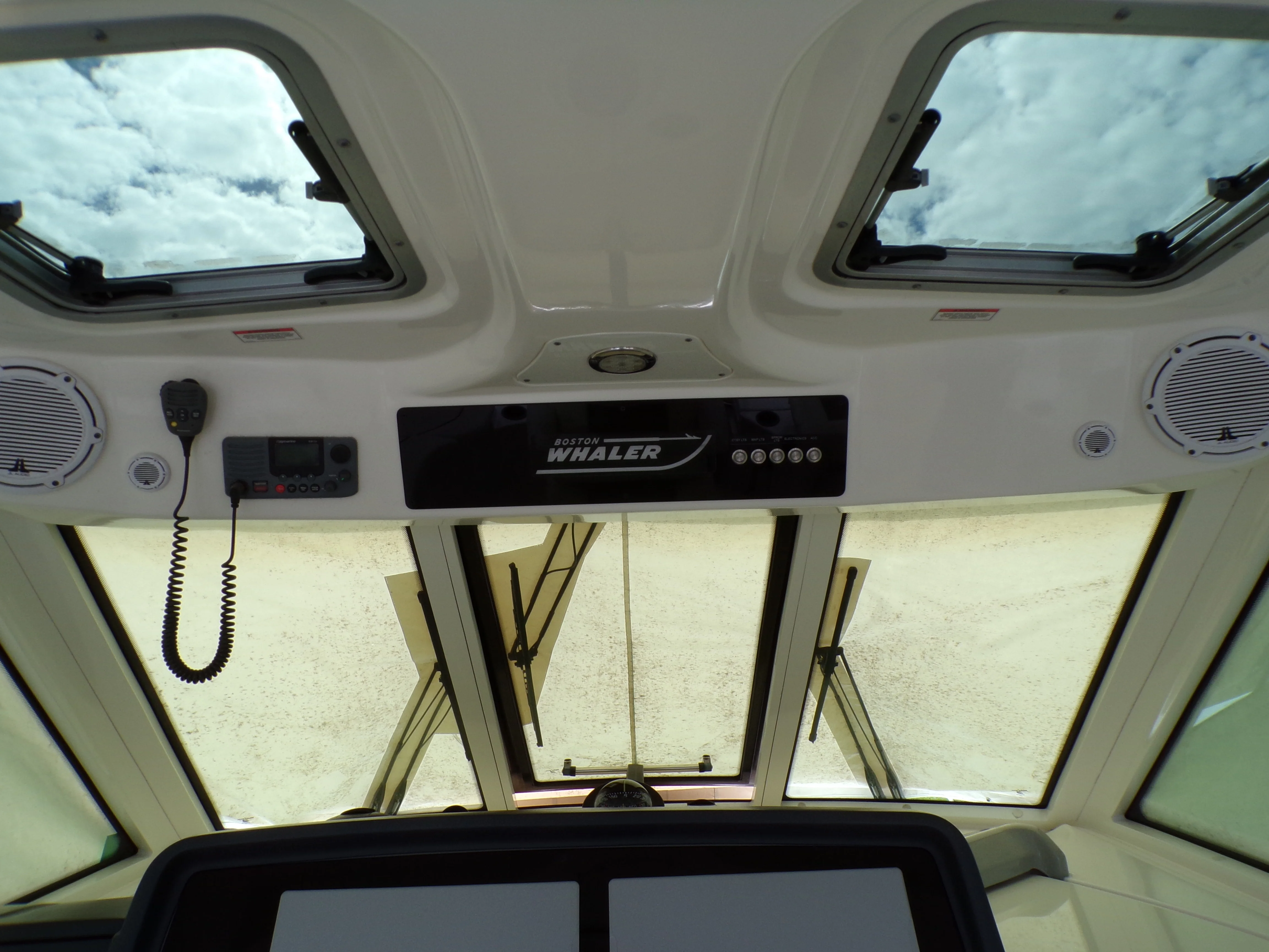 2014 Boston Whaler 345 CONQUEST Image Thumbnail #74