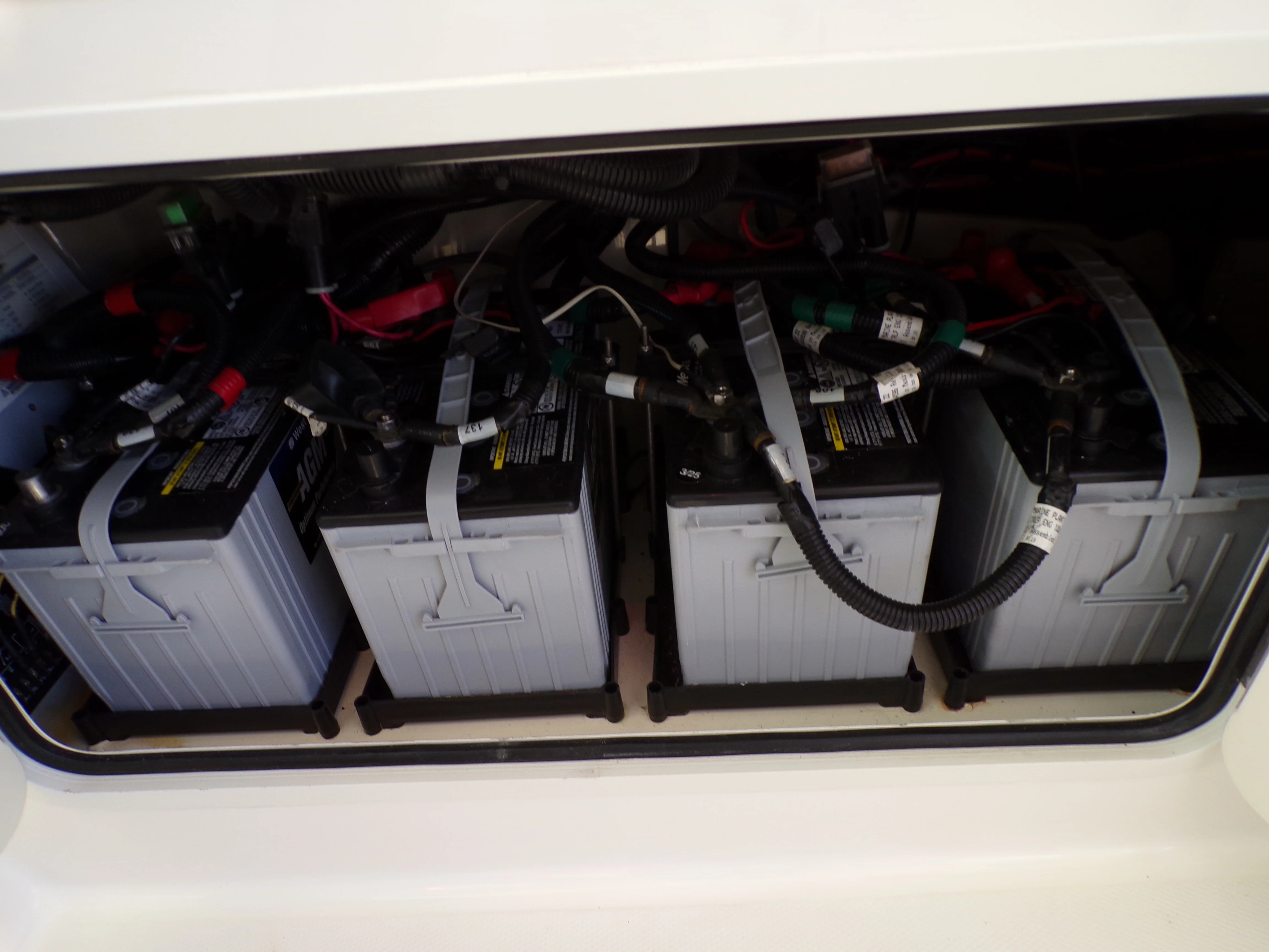 2014 Boston Whaler 345 CONQUEST Image Thumbnail #96