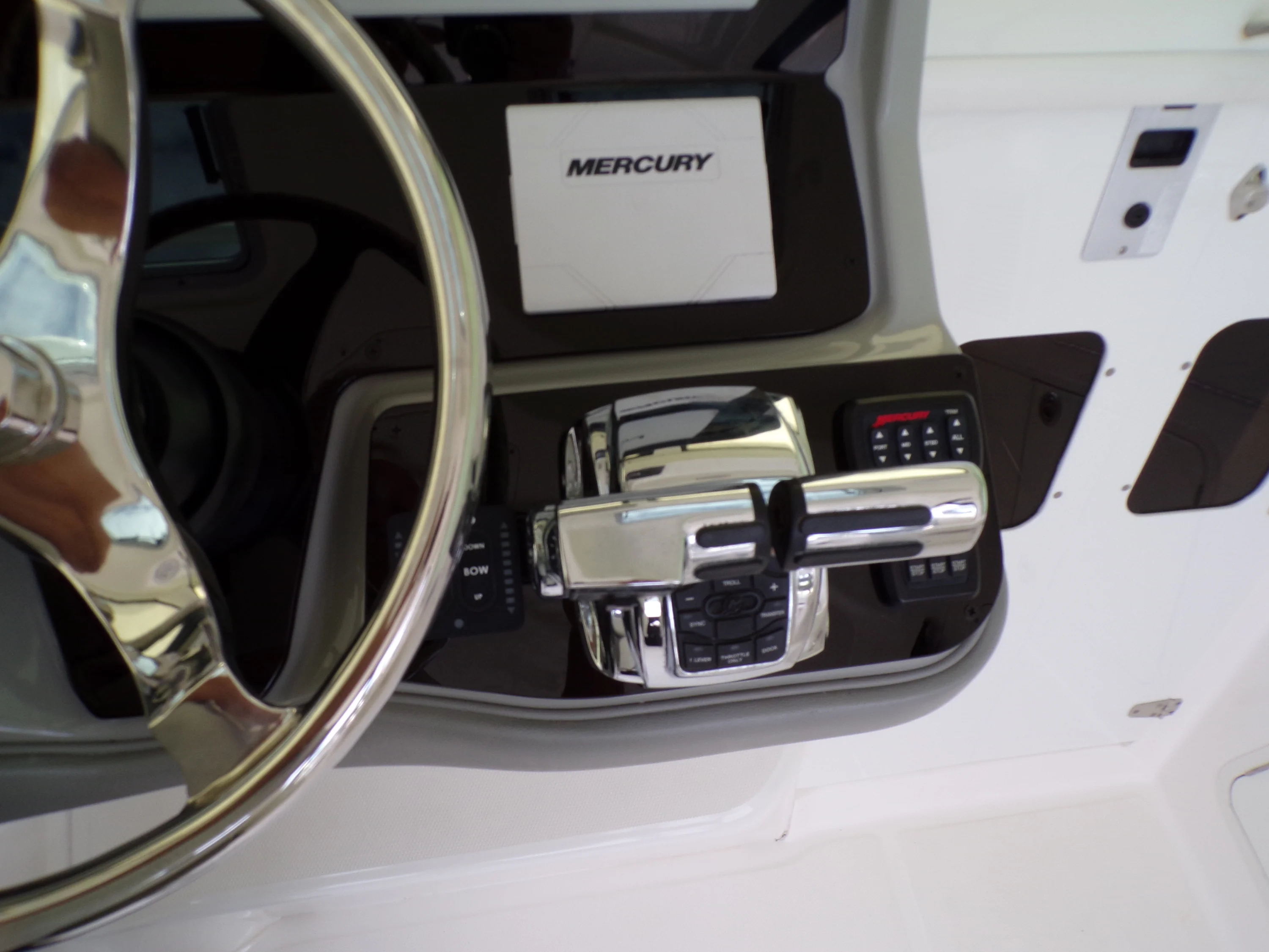 2014 Boston Whaler 345 CONQUEST Image Thumbnail #72