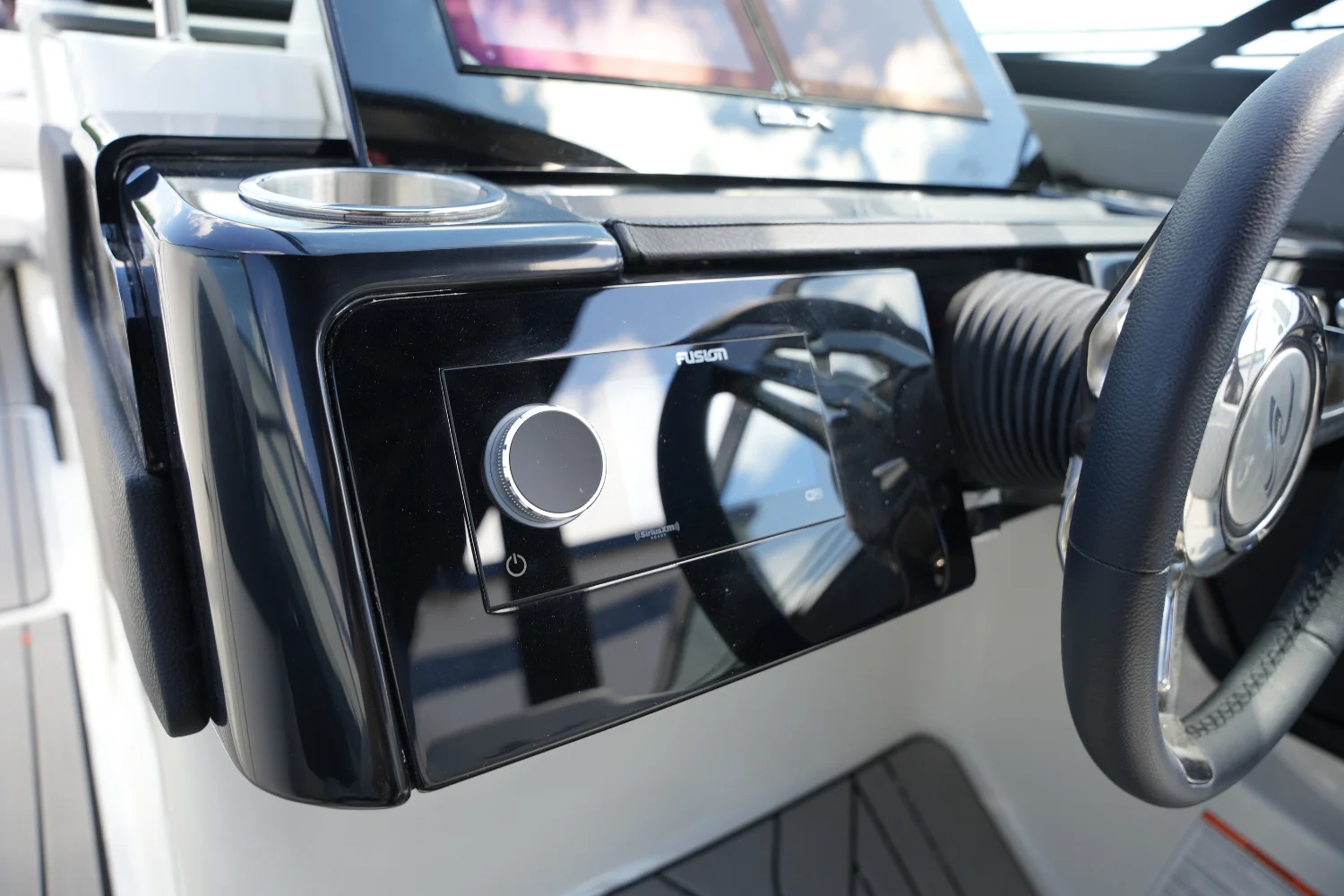 2026 Sea Ray SLX 260 Image Thumbnail #22