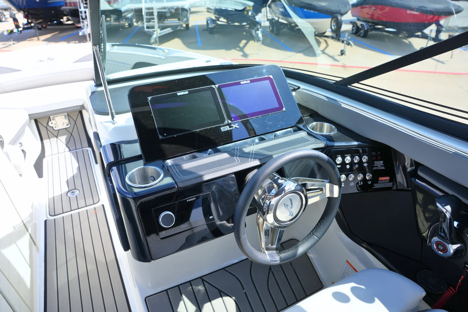 2026 Sea Ray SLX 260 Image Thumbnail #20