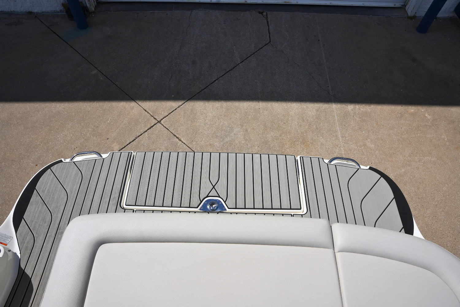 2026 Sea Ray SLX 260 Image Thumbnail #6