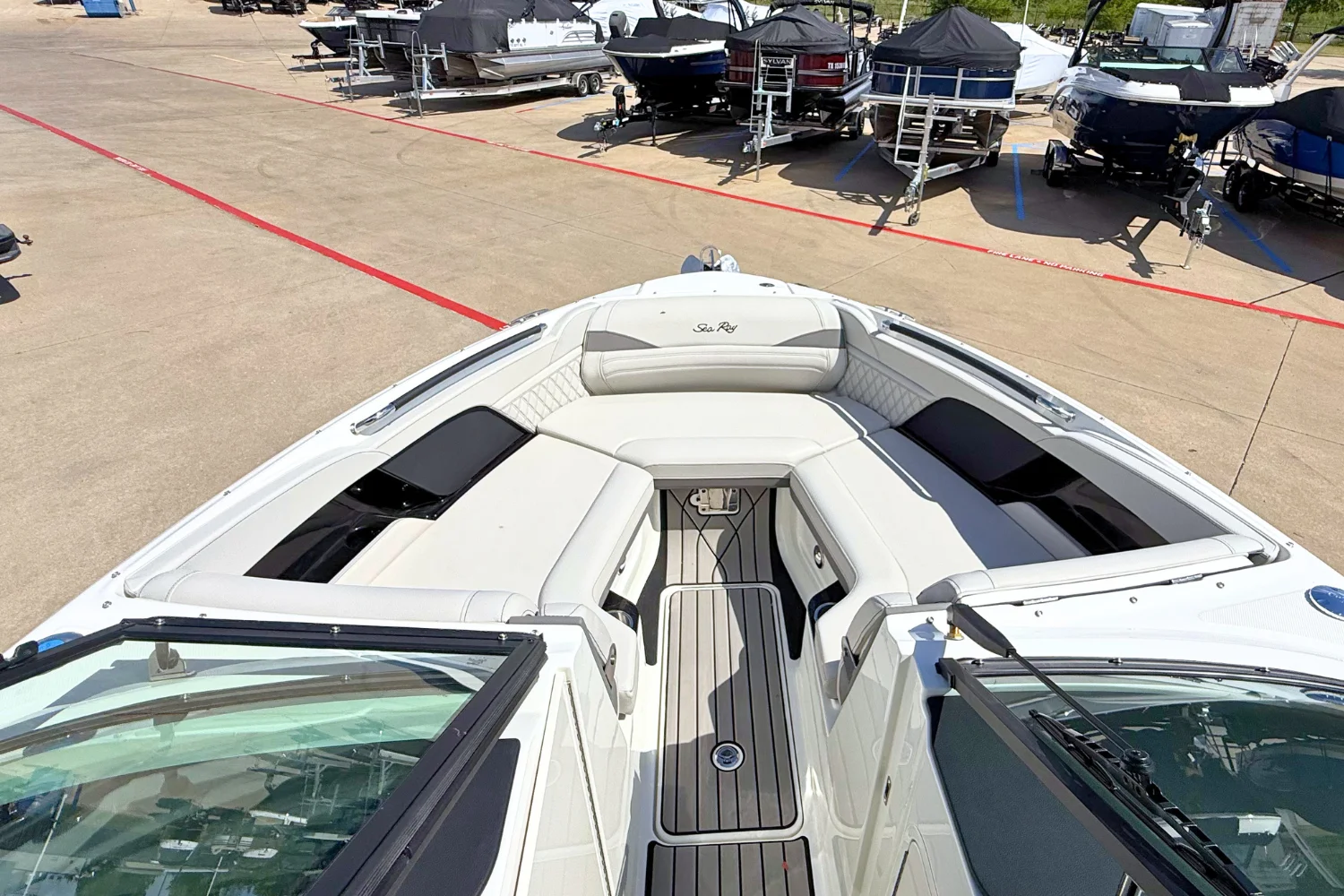 2026 Sea Ray SLX 260 Image Thumbnail #33