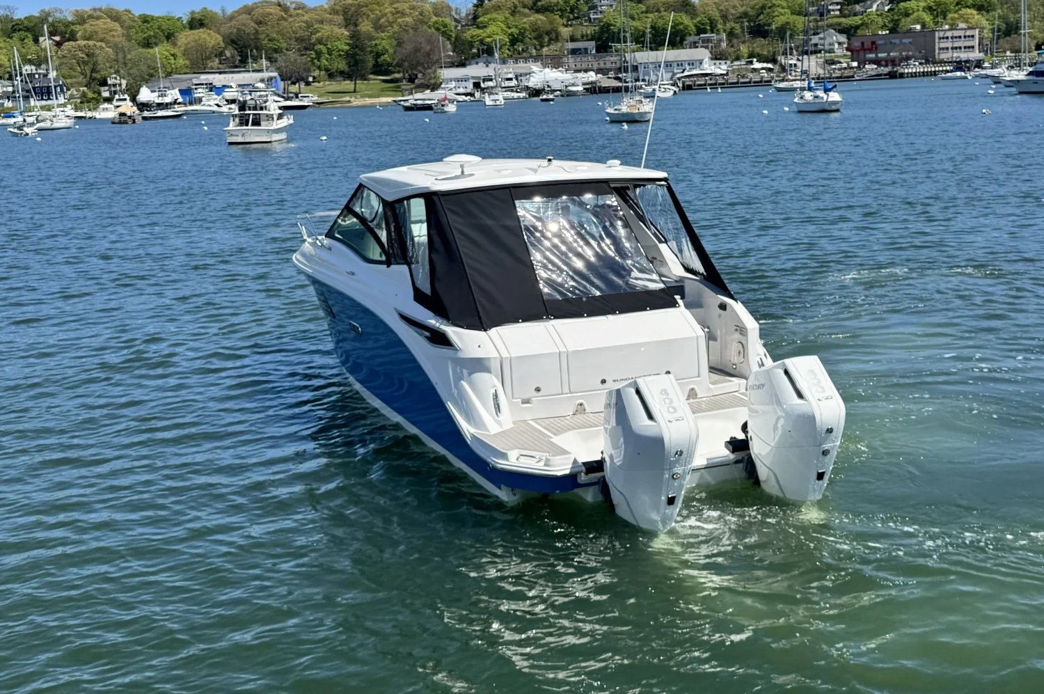 2026 Sea Ray Sundancer 320 Outboard Image Thumbnail #3