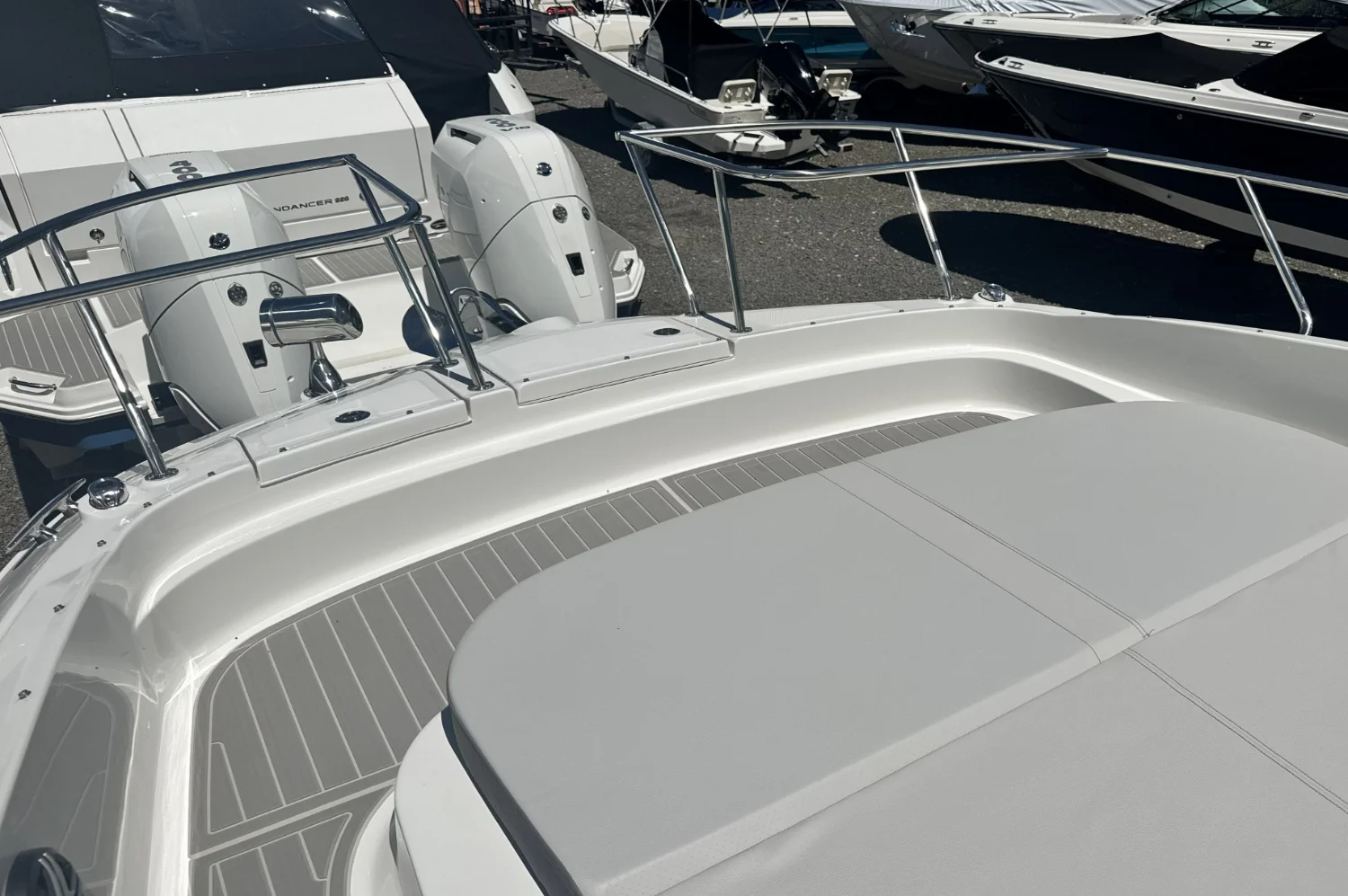 2026 Sea Ray Sundancer 320 Outboard Image Thumbnail #43