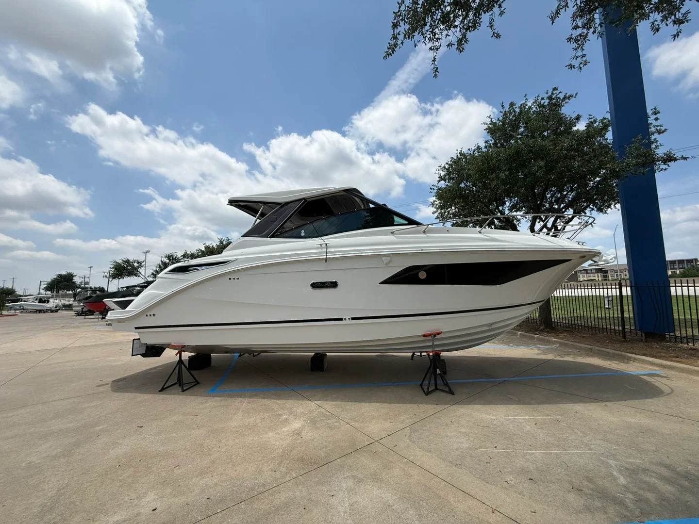 2026 Sea Ray Sundancer 320 Image Thumbnail #0
