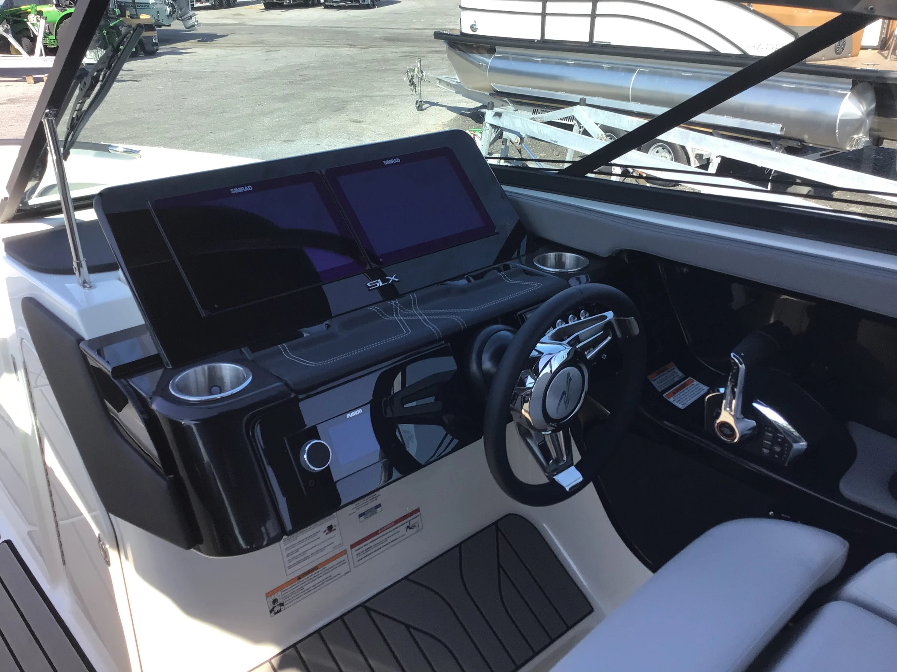 2026 Sea Ray SLX 280 Outboard Image Thumbnail #5