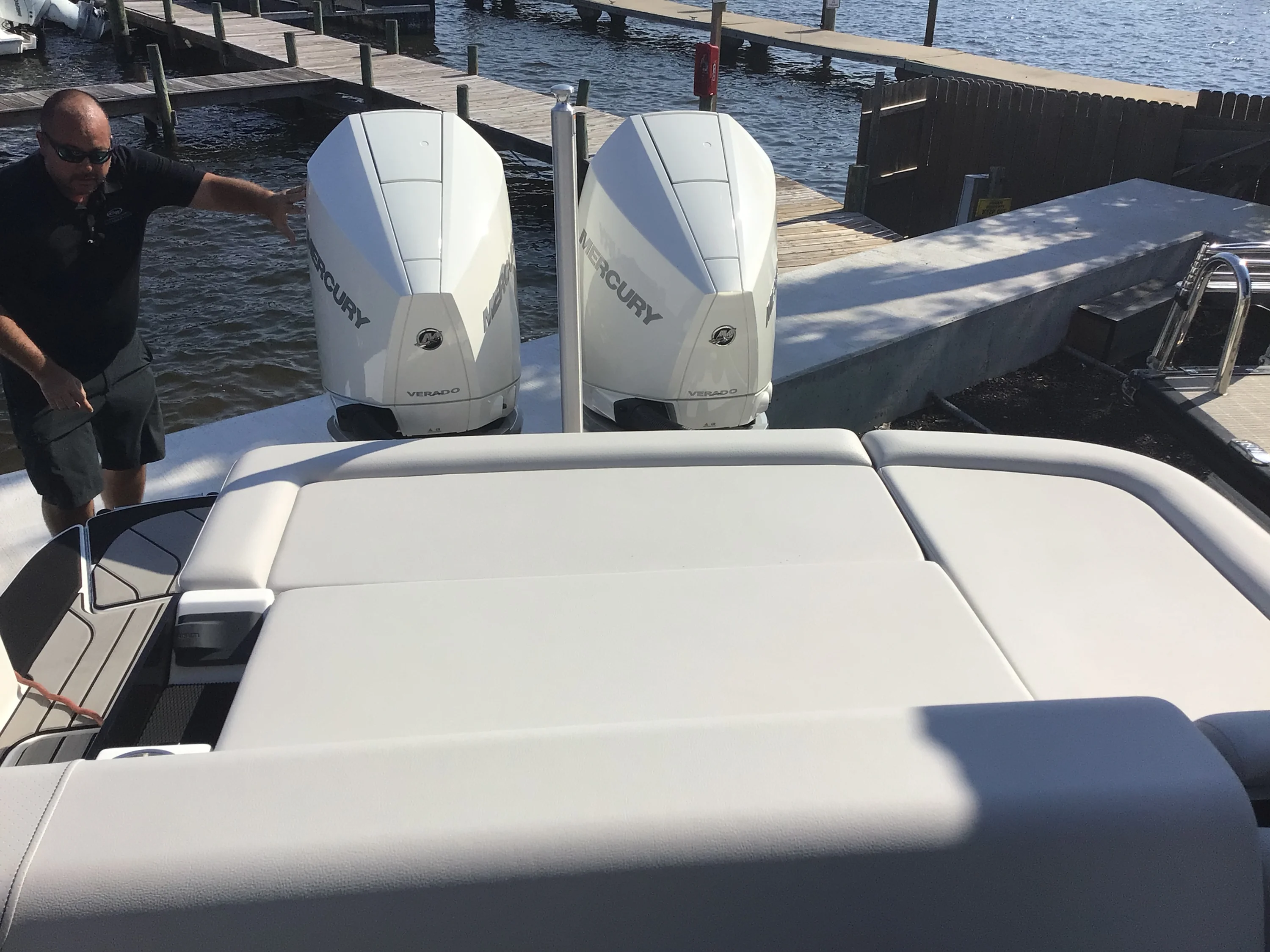 2026 Sea Ray SLX 280 Outboard Image Thumbnail #10