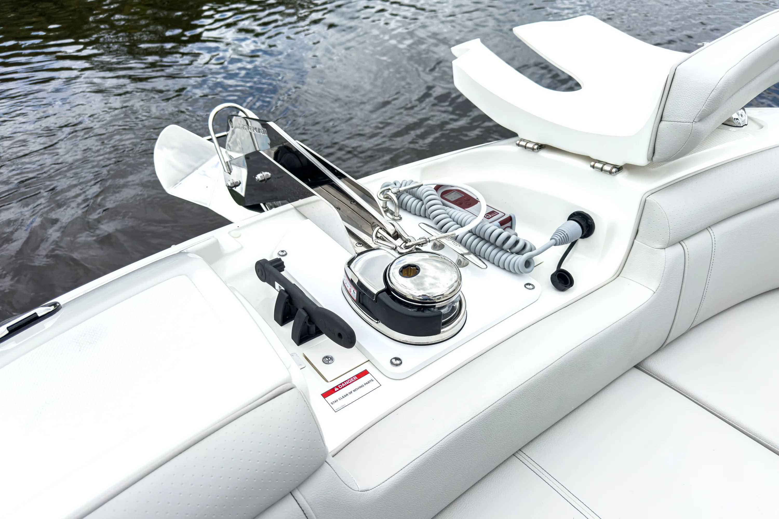 2026 Sea Ray SDX 290 Outboard Image Thumbnail #21