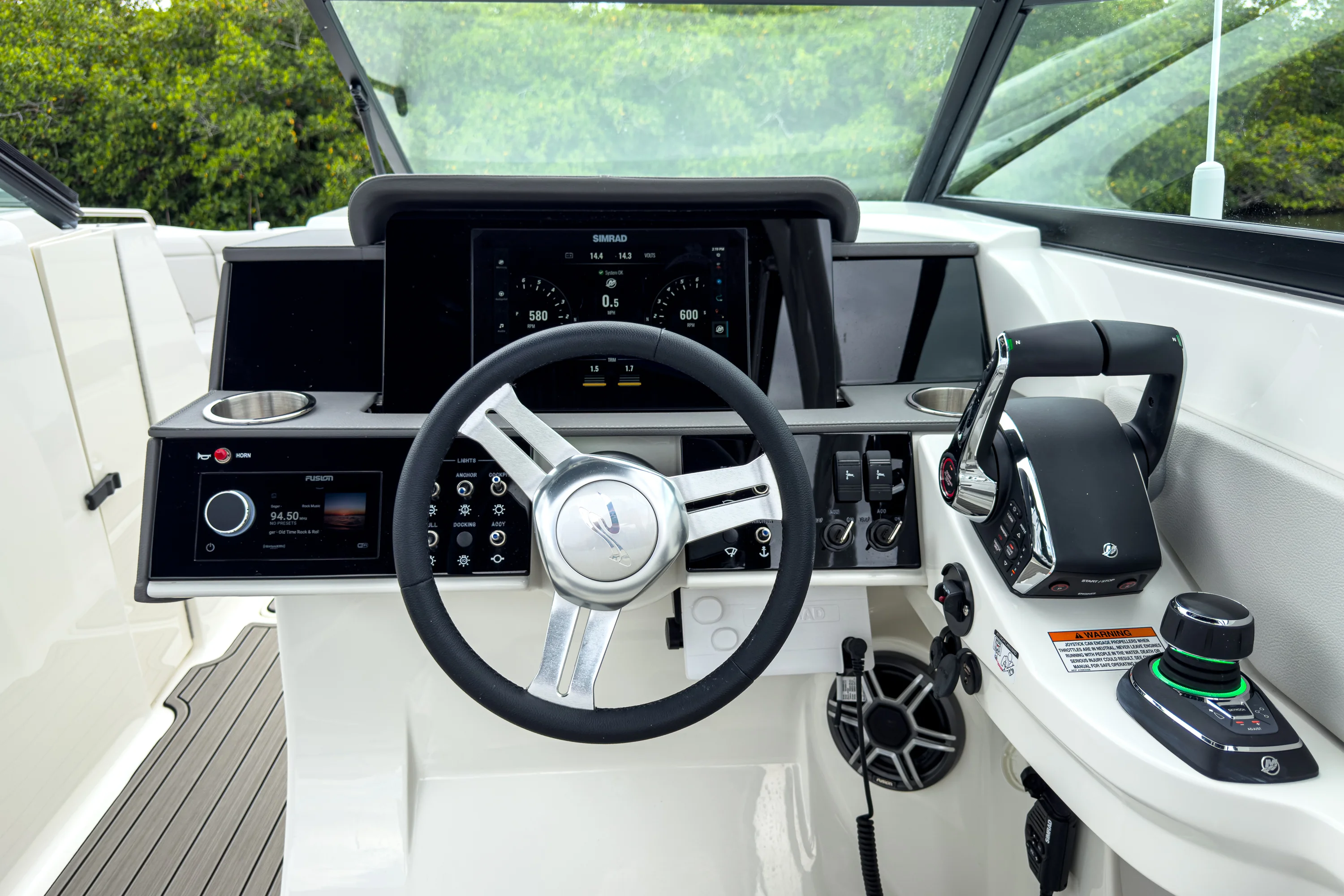 2026 Sea Ray SDX 290 Outboard Image Thumbnail #11