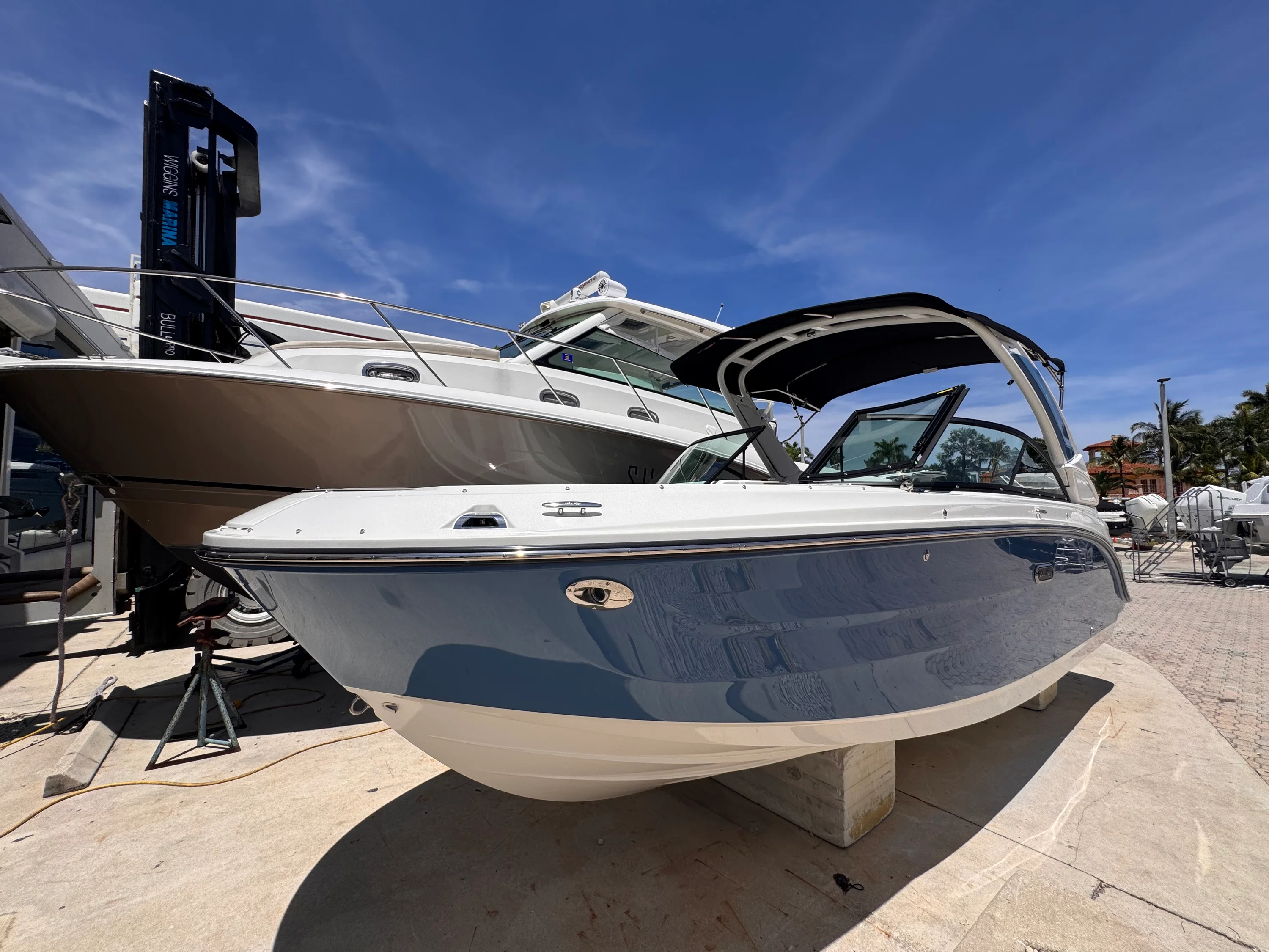 2026 Sea Ray SDX 230 Outboard Image Thumbnail #1