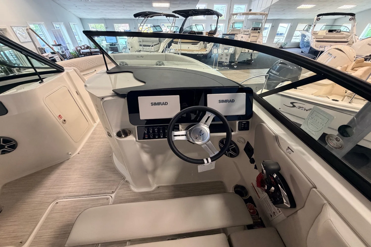 2026 Sea Ray SDX 250 Outboard Image Thumbnail #12