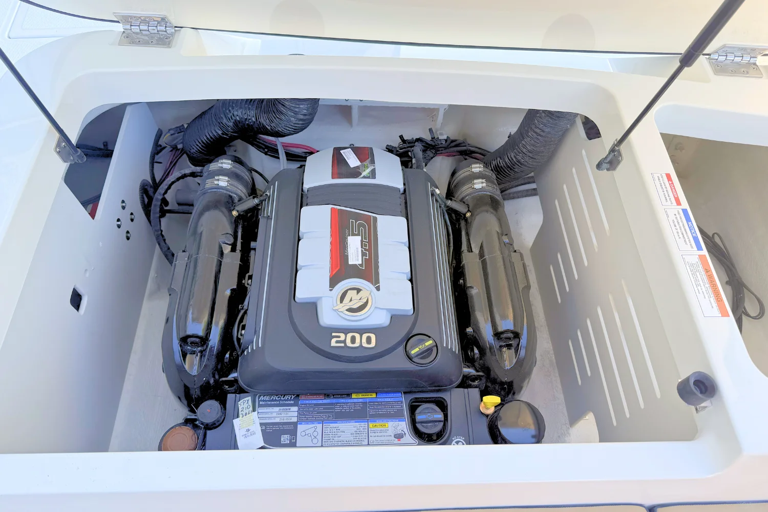 2026 Sea Ray SPX 210 Image Thumbnail #24