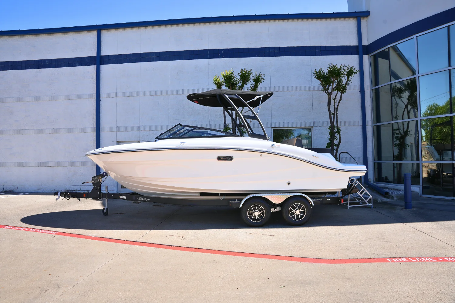2026 Sea Ray SPX 210 Image Thumbnail #1