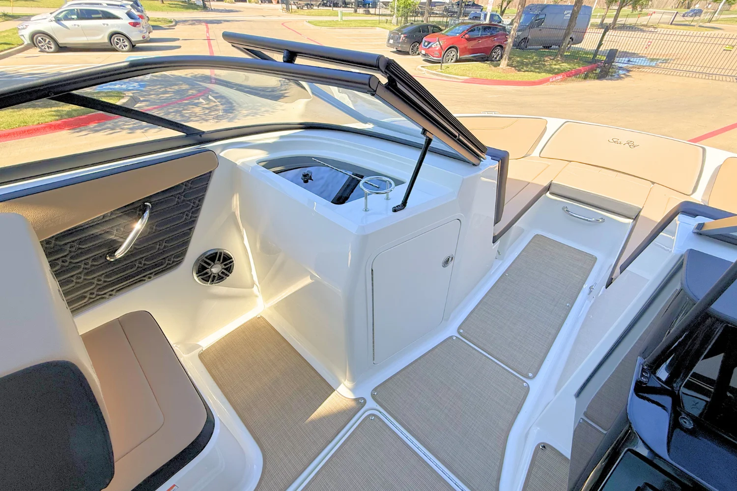 2026 Sea Ray SPX 210 Image Thumbnail #11