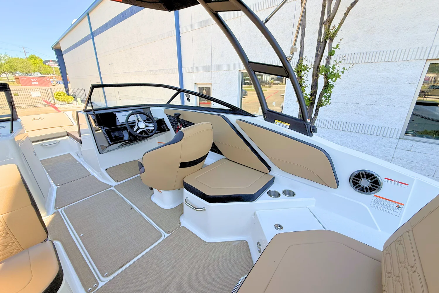 2026 Sea Ray SPX 210 Image Thumbnail #14