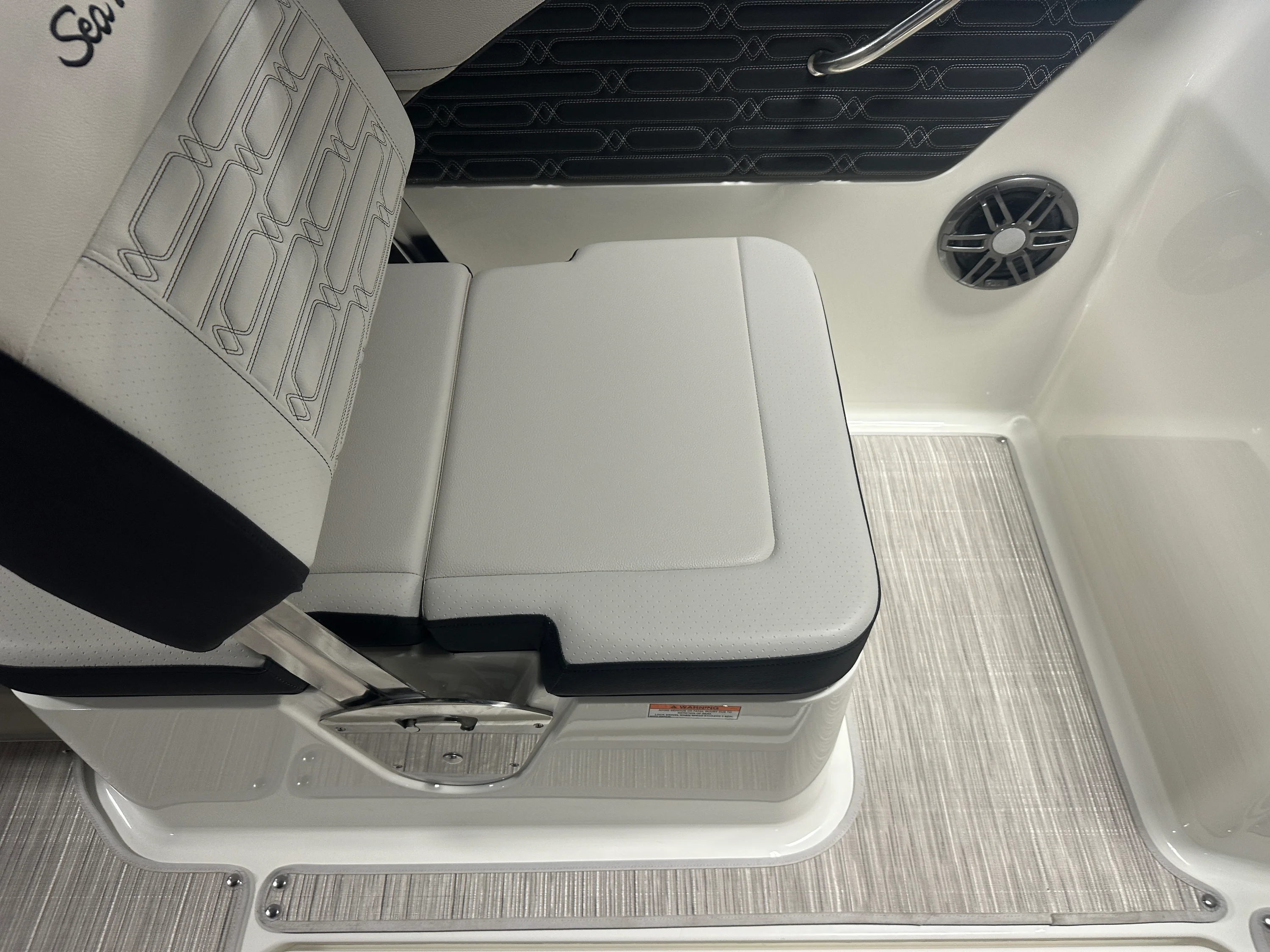 2026 Sea Ray SPX 210 Image Thumbnail #35