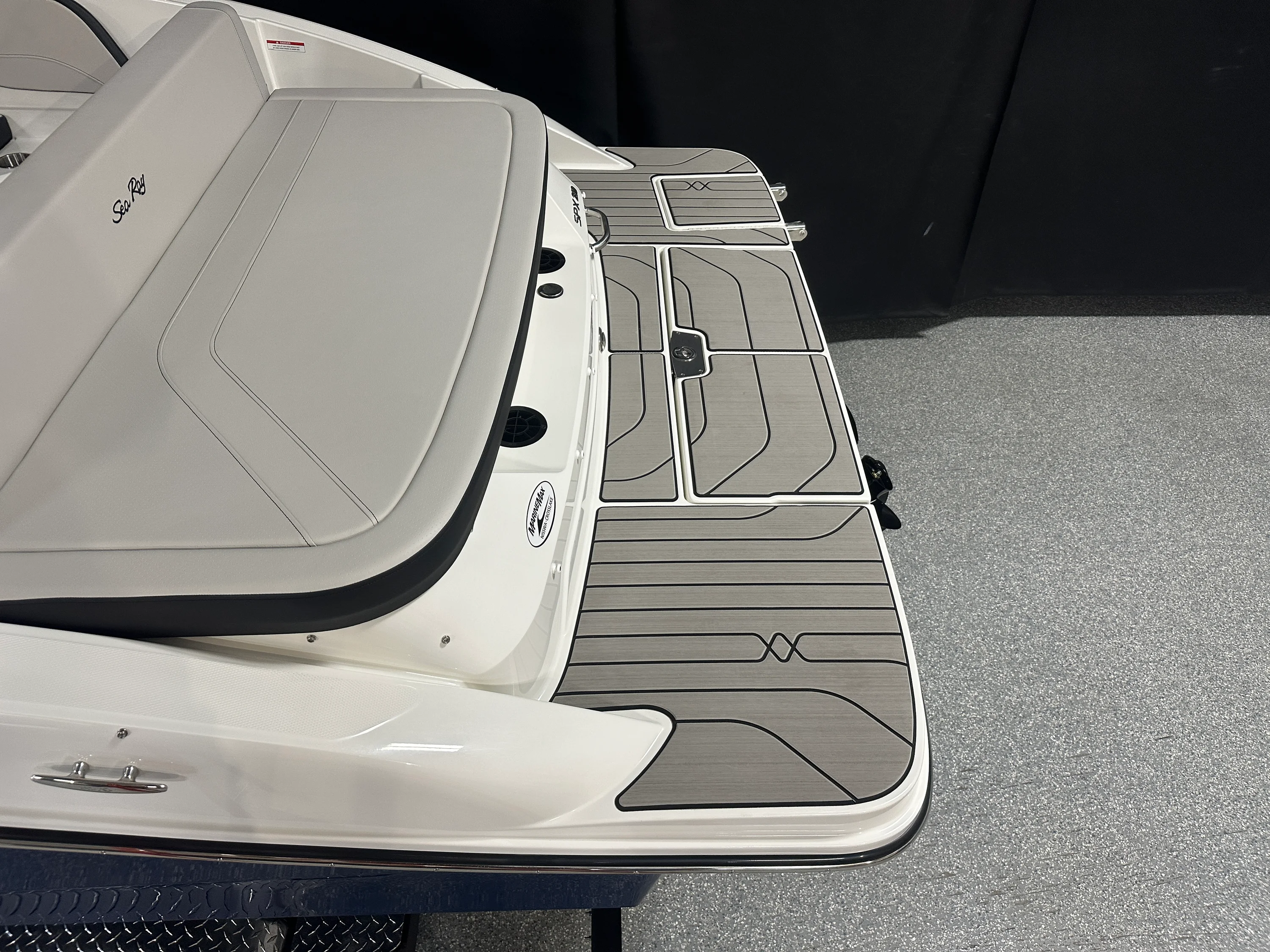 2026 Sea Ray SPX 210 Image Thumbnail #8