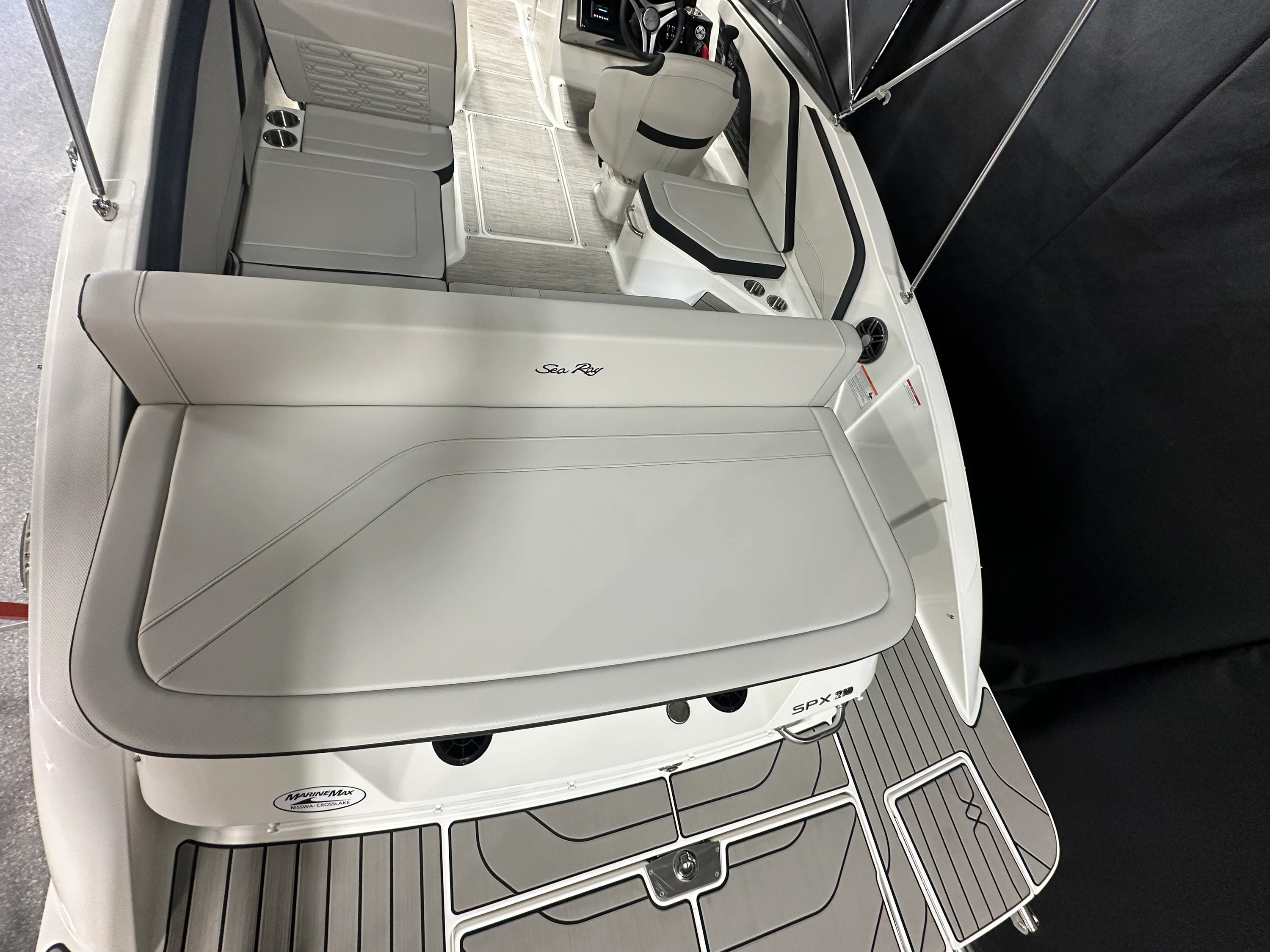 2026 Sea Ray SPX 210 Image Thumbnail #13