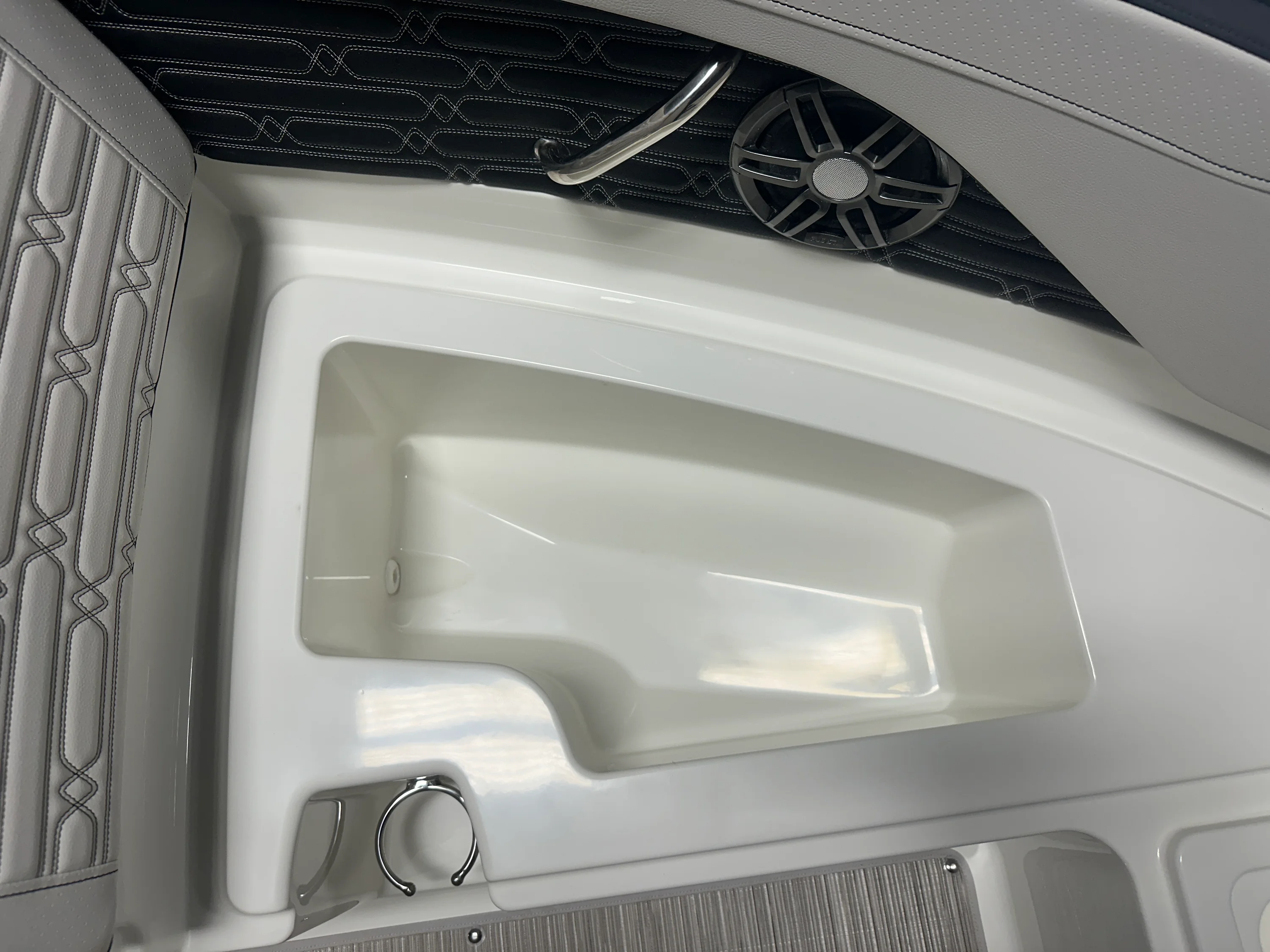 2026 Sea Ray SPX 210 Image Thumbnail #59