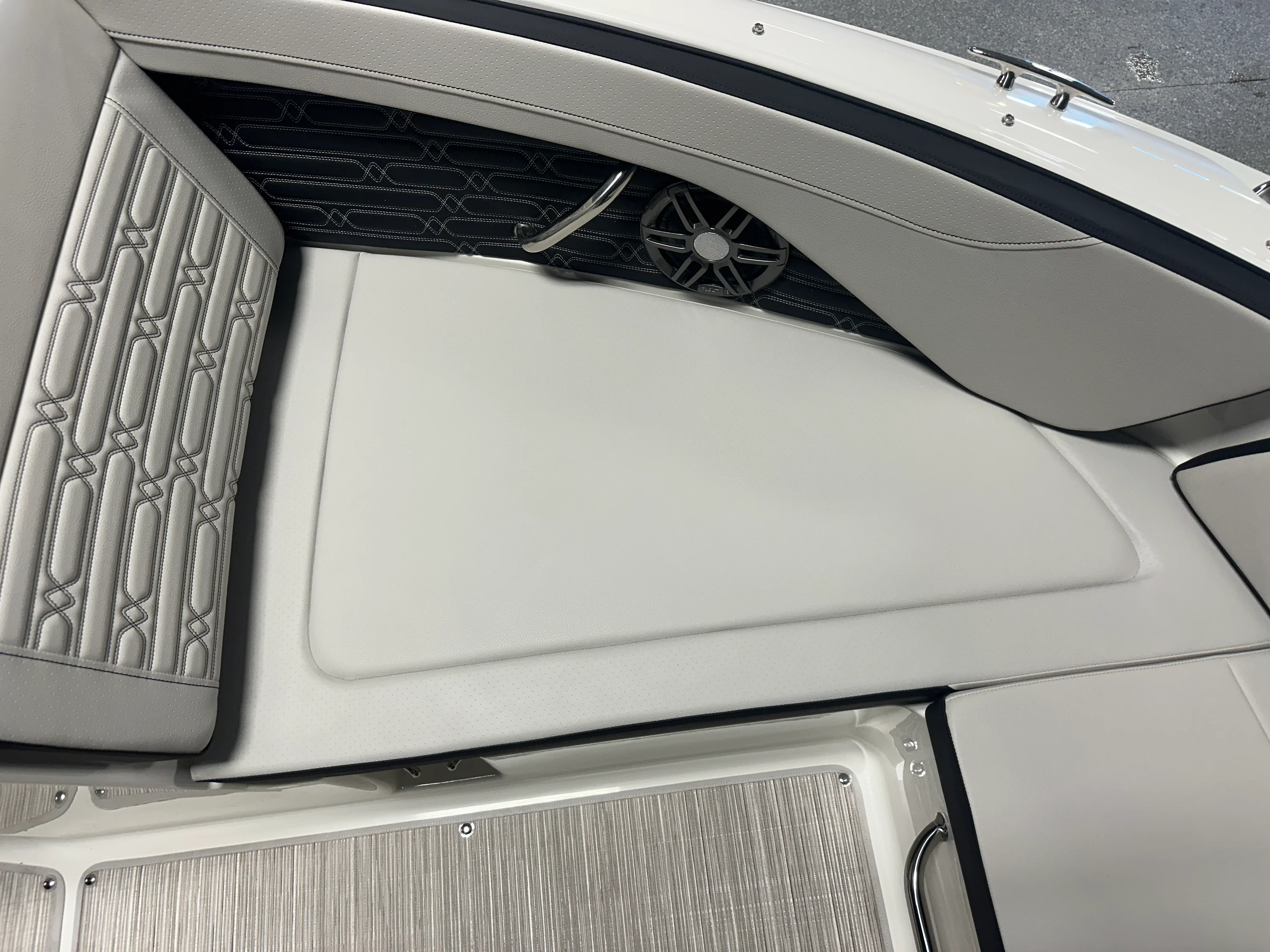 2026 Sea Ray SPX 210 Image Thumbnail #58