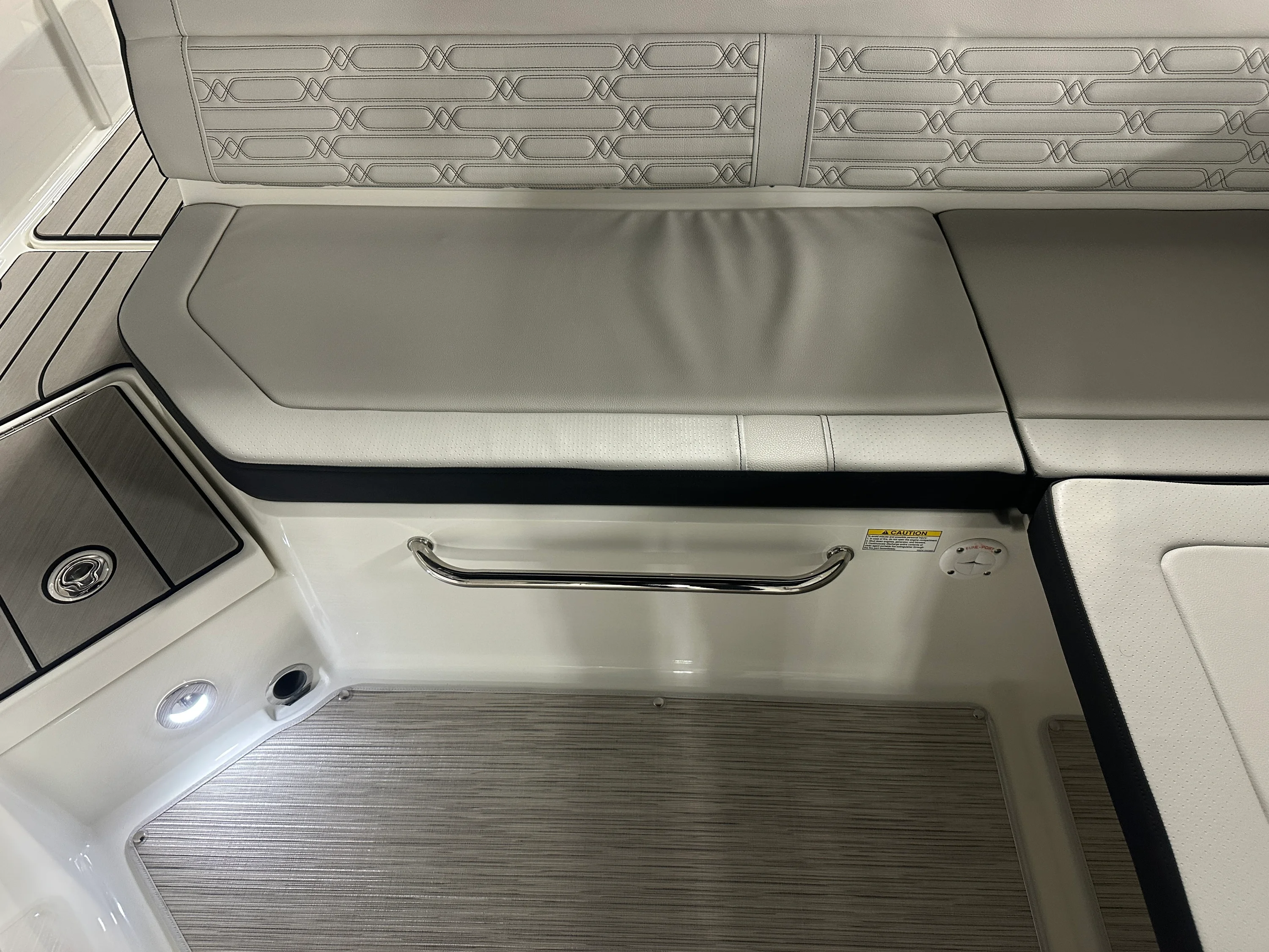 2026 Sea Ray SPX 210 Image Thumbnail #27