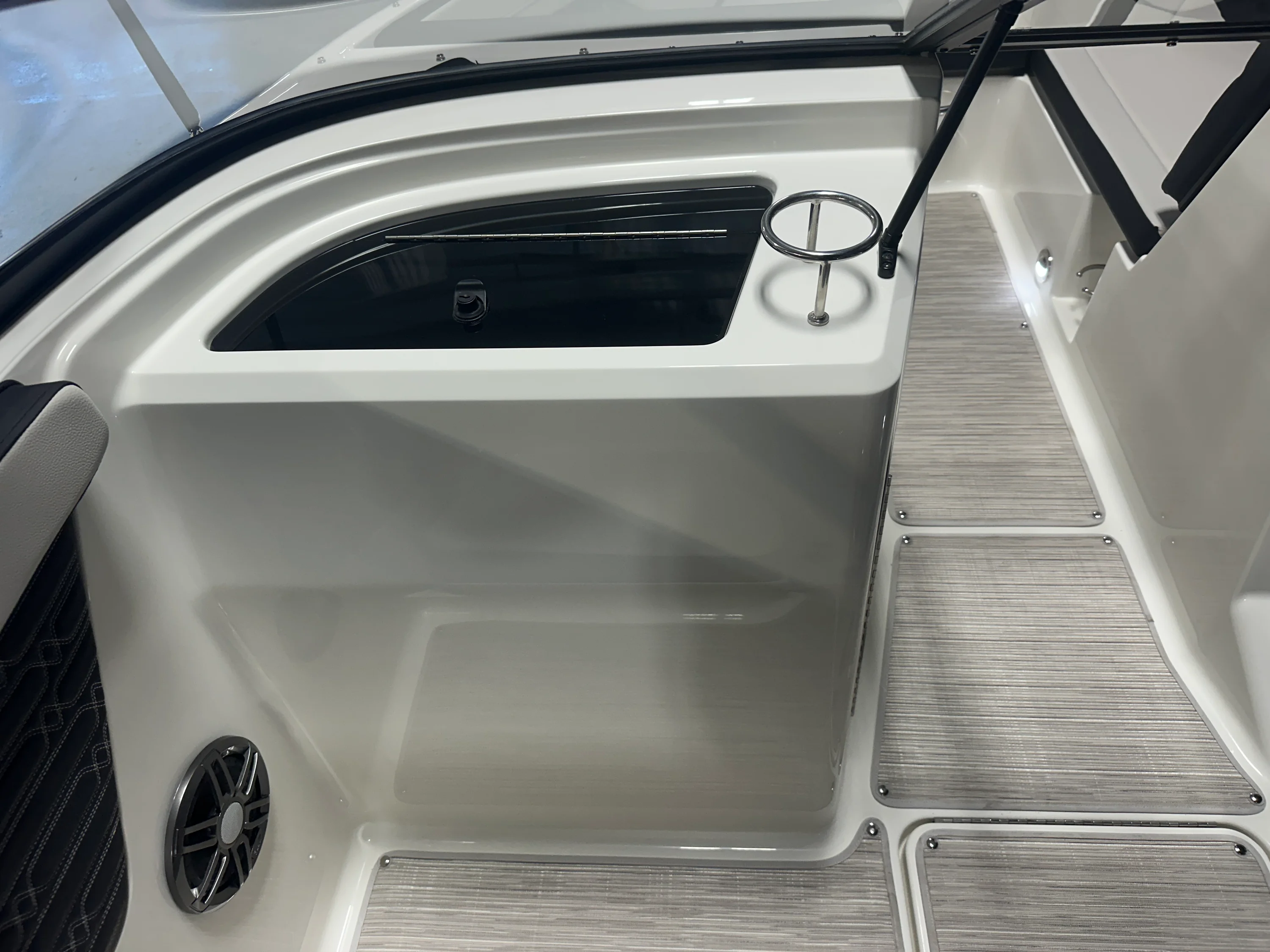 2026 Sea Ray SPX 210 Image Thumbnail #41