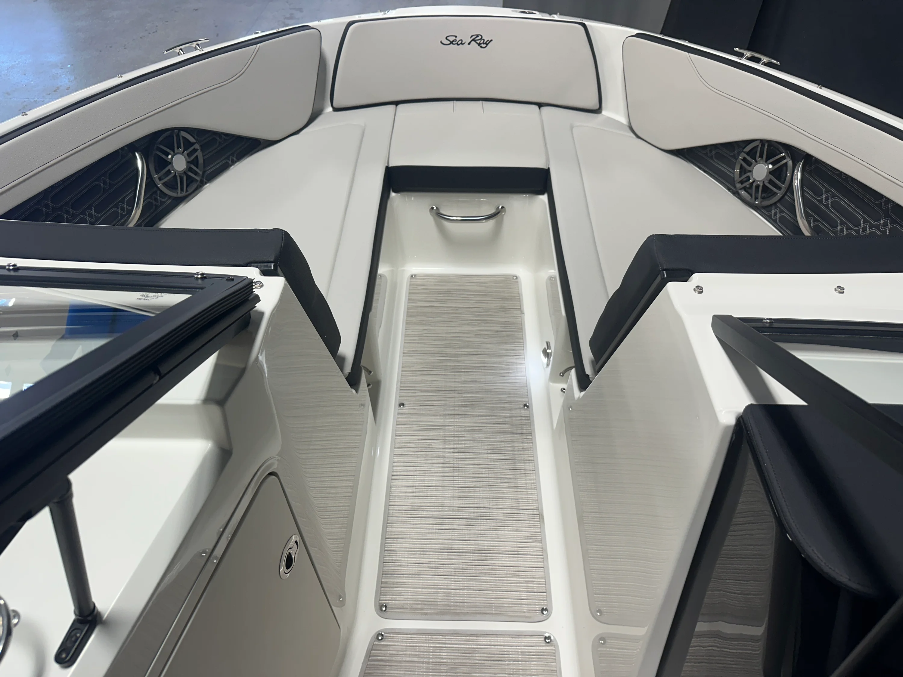 2026 Sea Ray SPX 210 Image Thumbnail #56