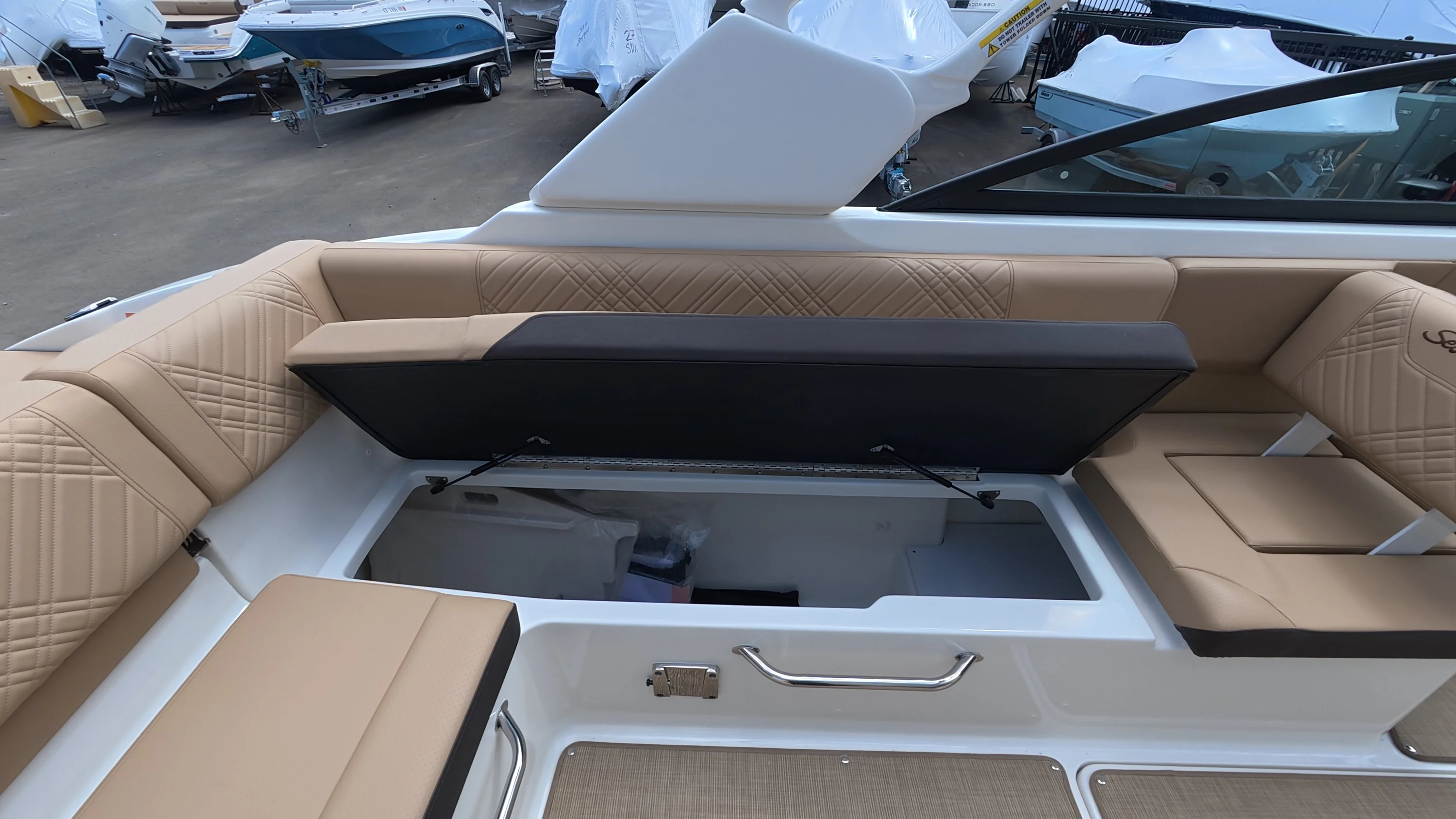 2026 Sea Ray SDX 270 Outboard Image Thumbnail #20