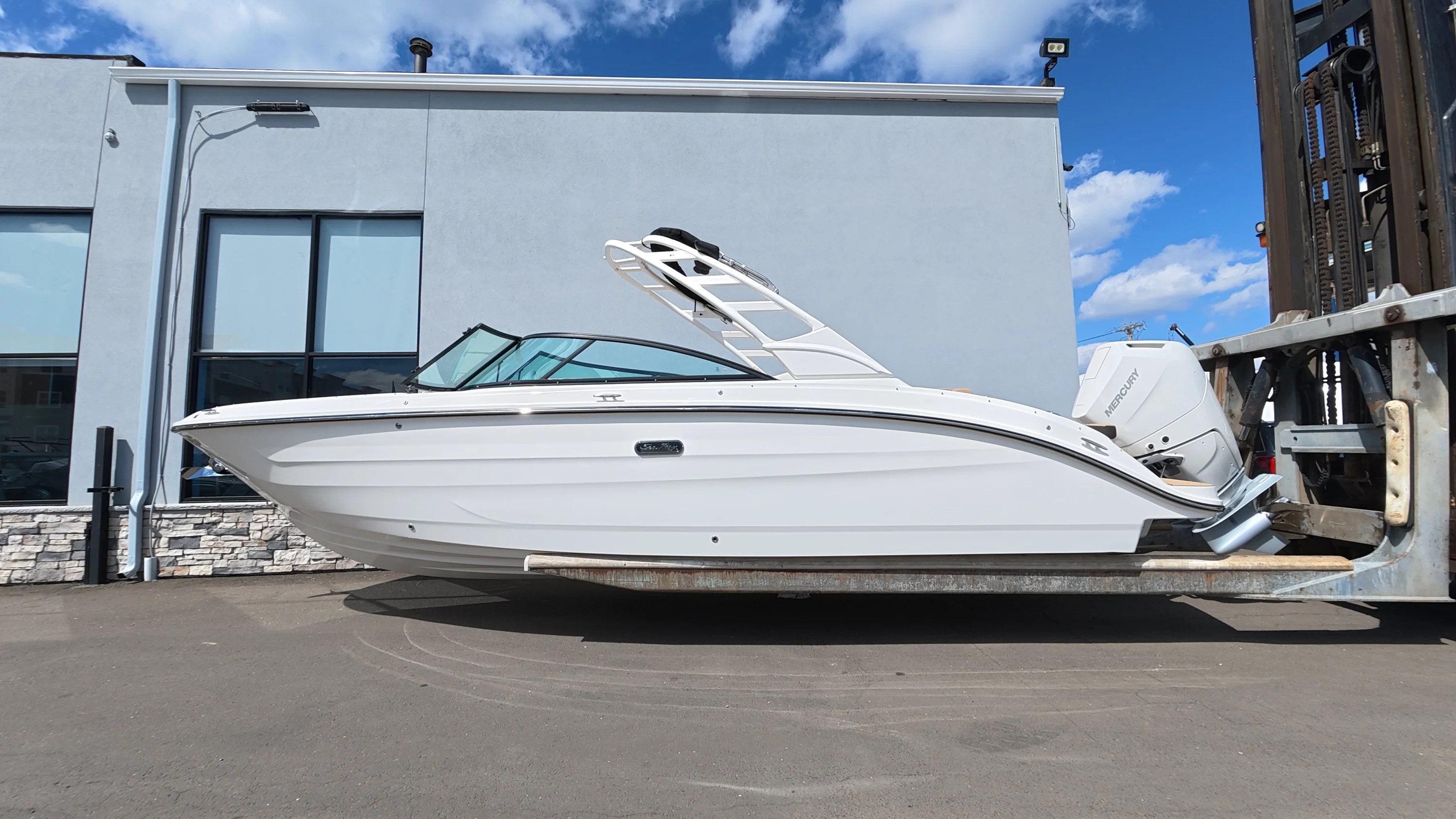 2026 Sea Ray SDX 270 Outboard Image Thumbnail #0