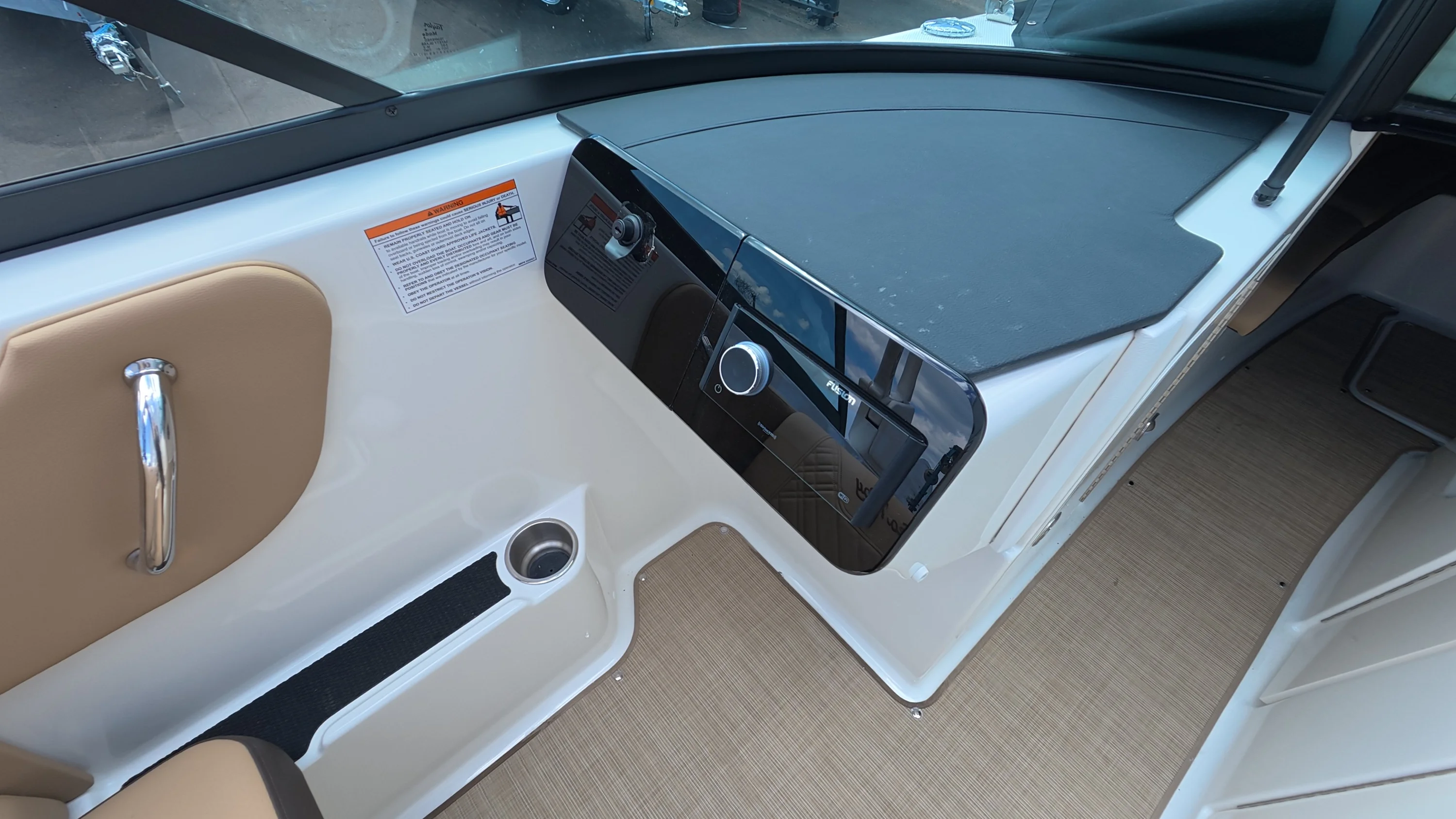 2026 Sea Ray SDX 270 Outboard Image Thumbnail #29