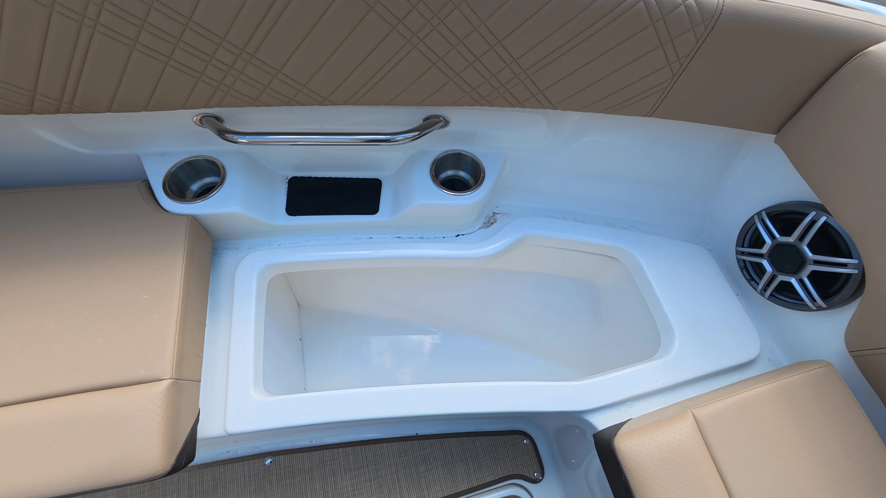 2026 Sea Ray SDX 270 Outboard Image Thumbnail #43