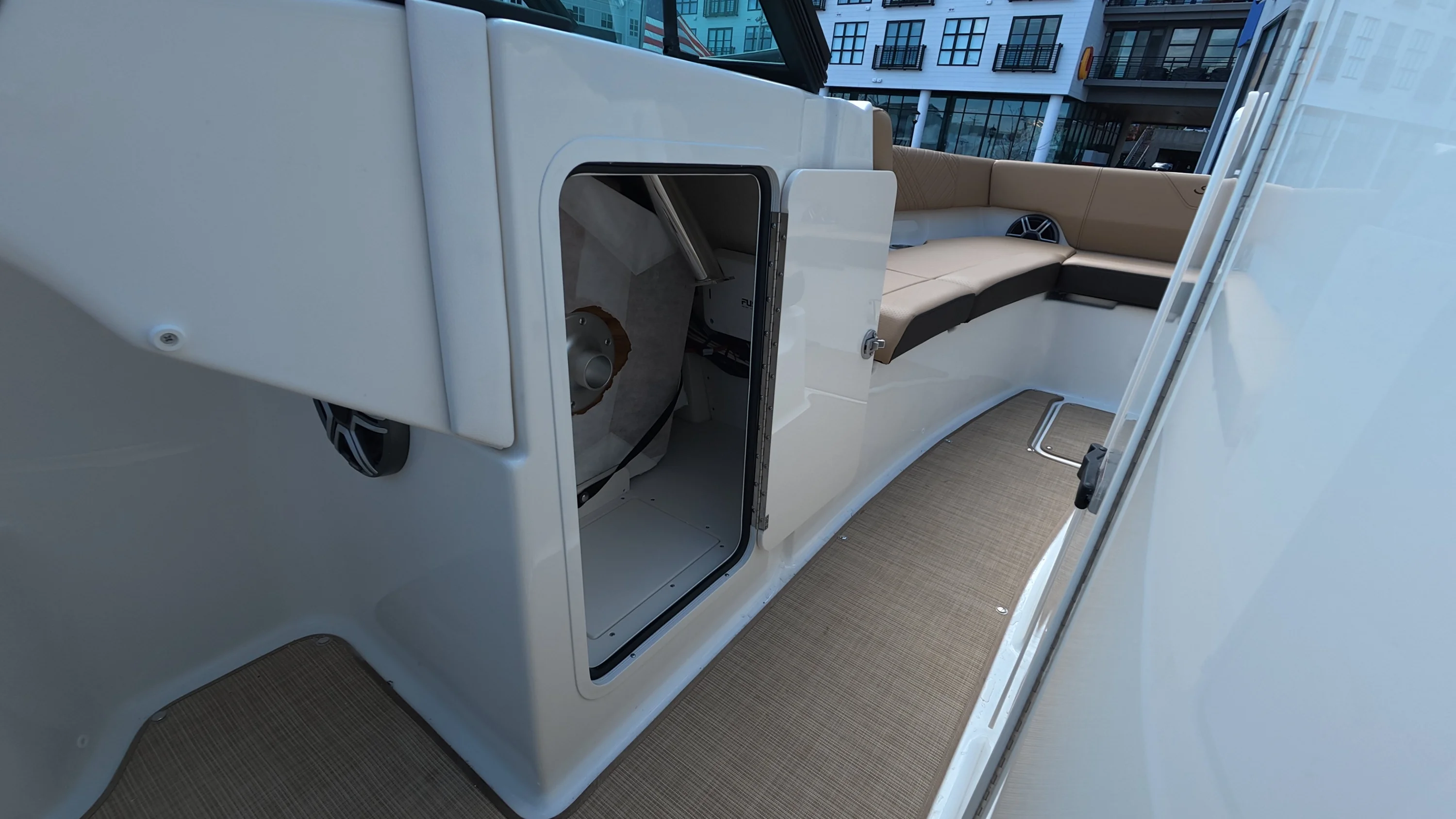 2026 Sea Ray SDX 270 Outboard Image Thumbnail #31