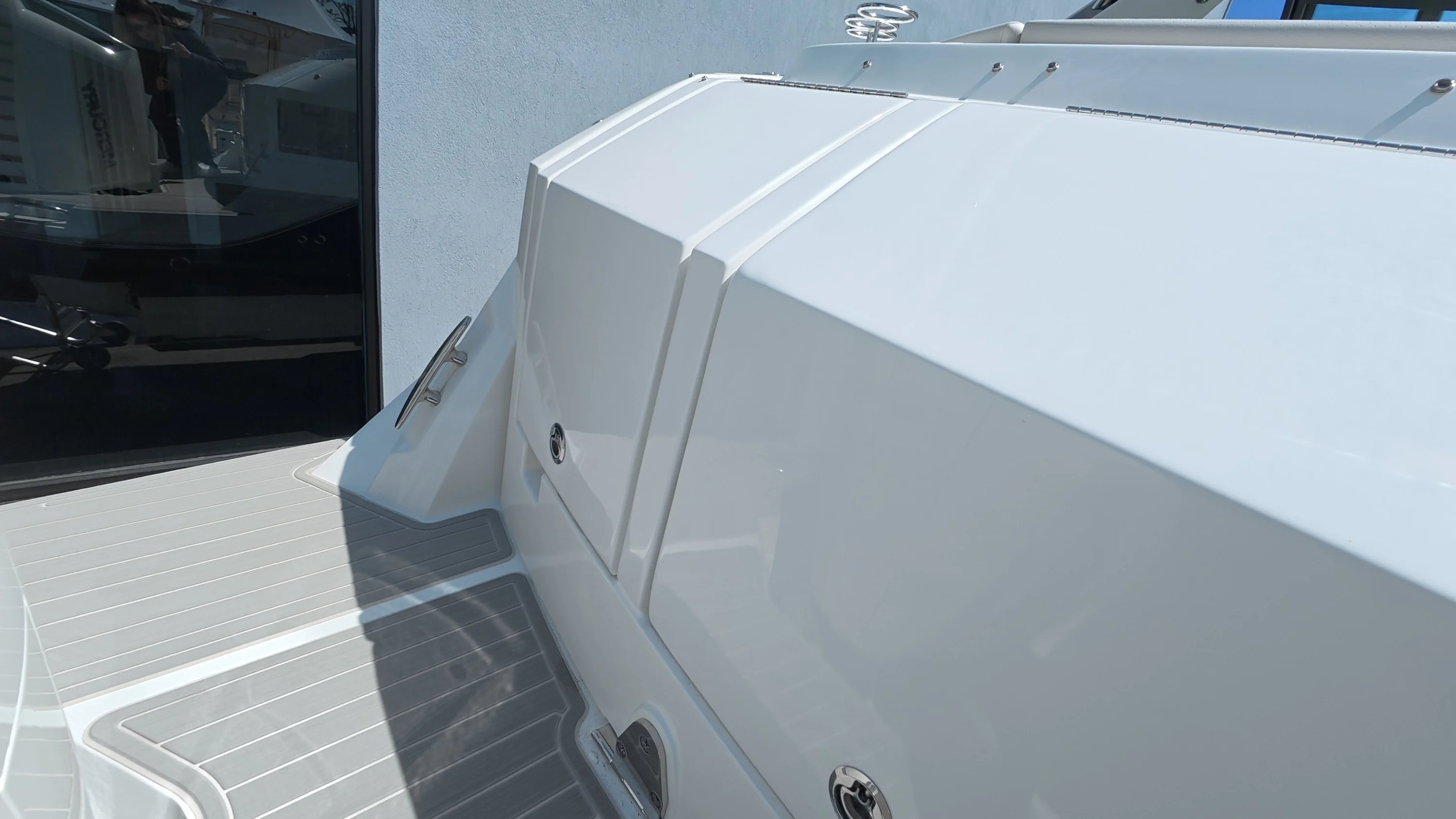 2026 Sea Ray Sundancer 320 Outboard Image Thumbnail #7