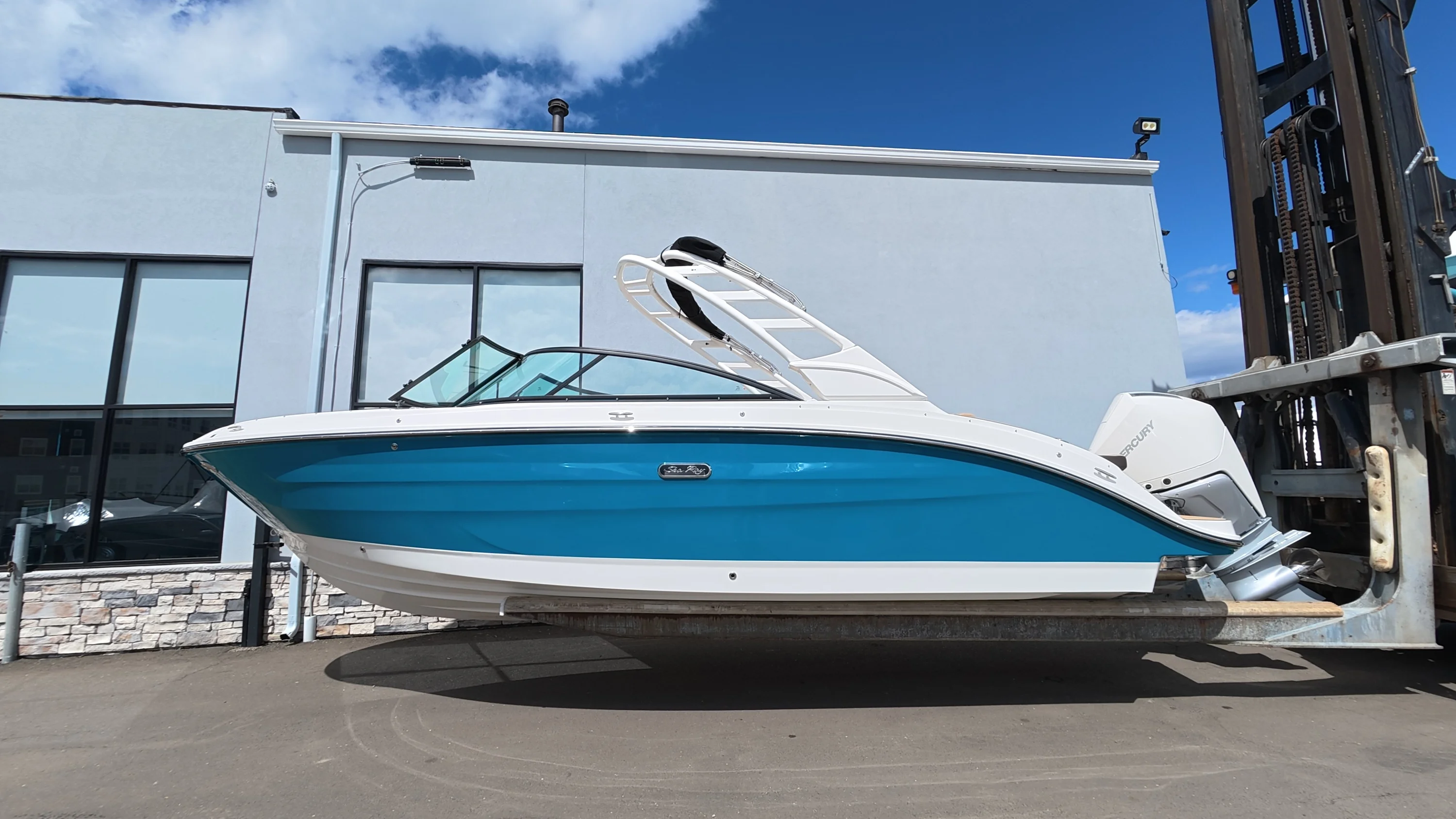 2026 Sea Ray SDX 250 Outboard Image Thumbnail #1