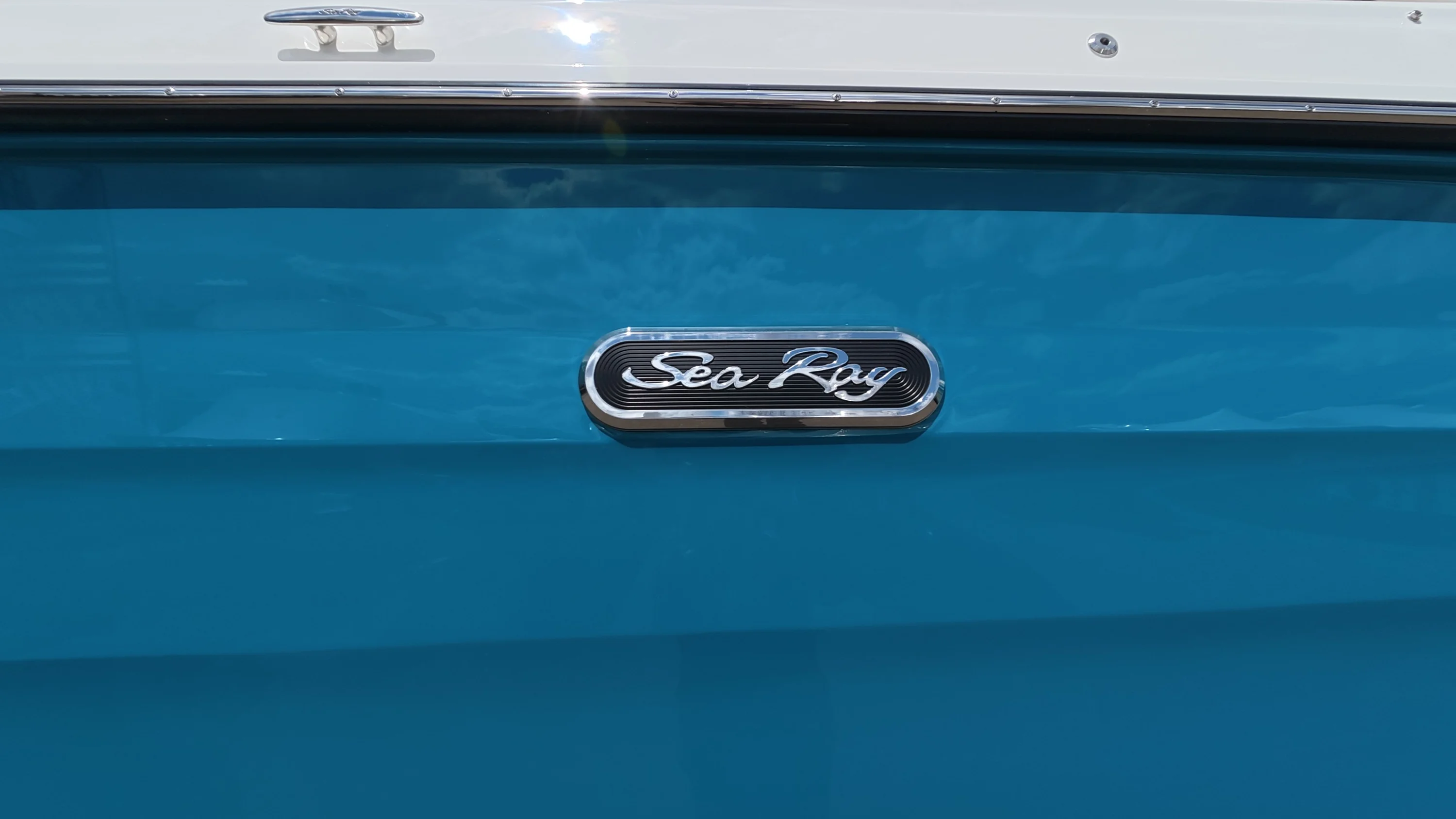 2026 Sea Ray SDX 250 Outboard Image Thumbnail #4