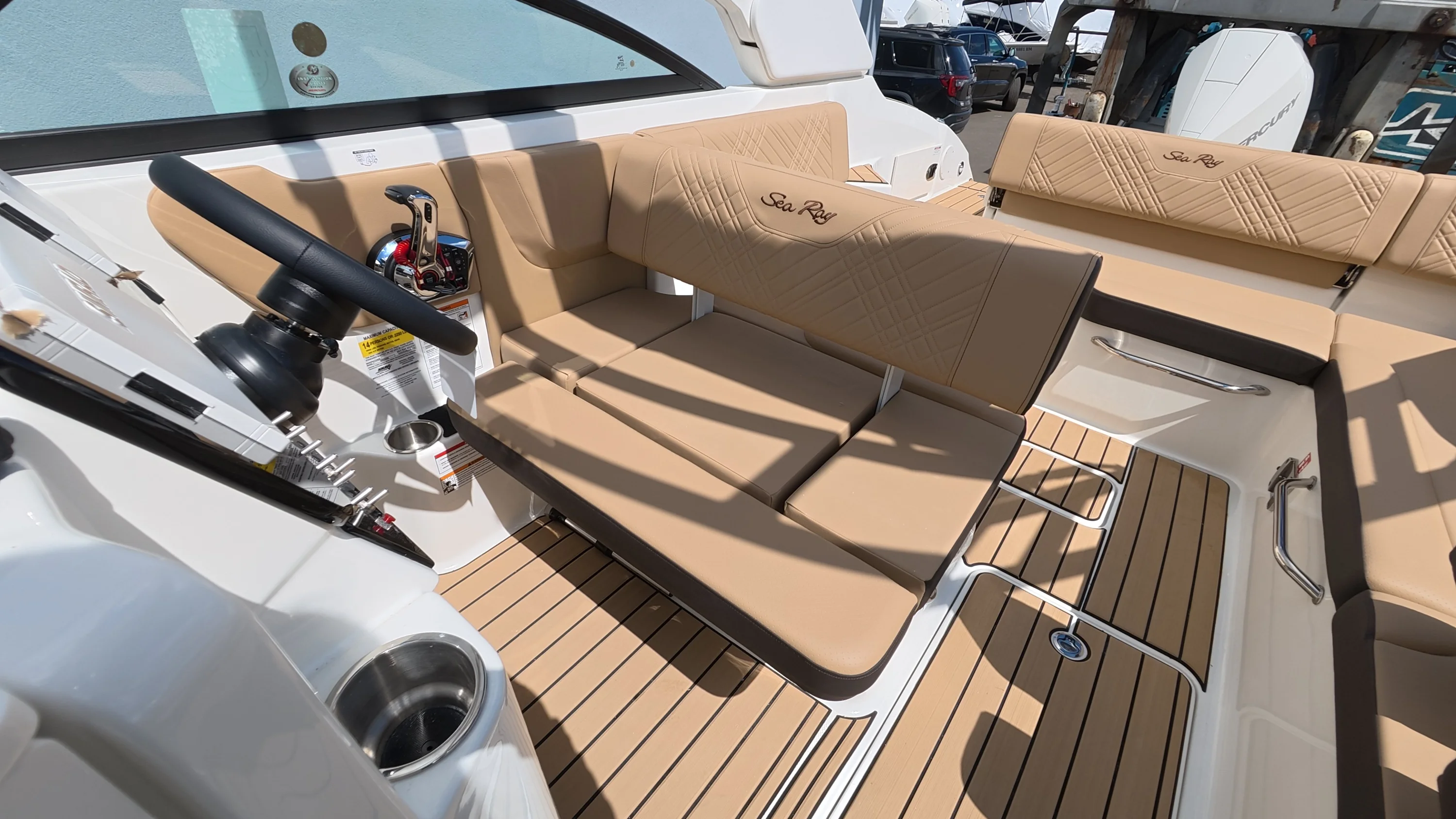 2026 Sea Ray SDX 250 Outboard Image Thumbnail #38