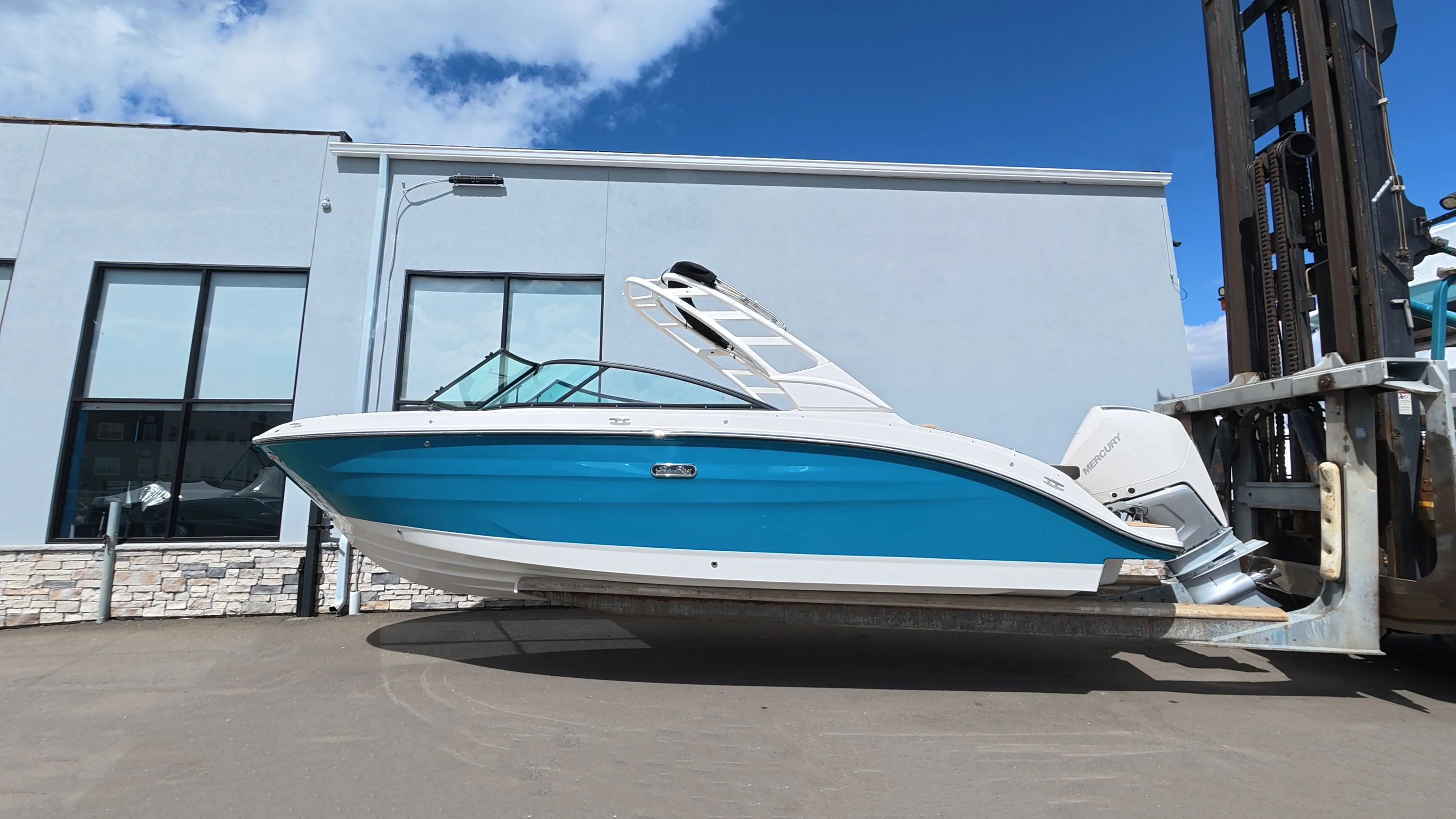 2026 Sea Ray SDX 250 Outboard Image Thumbnail #0