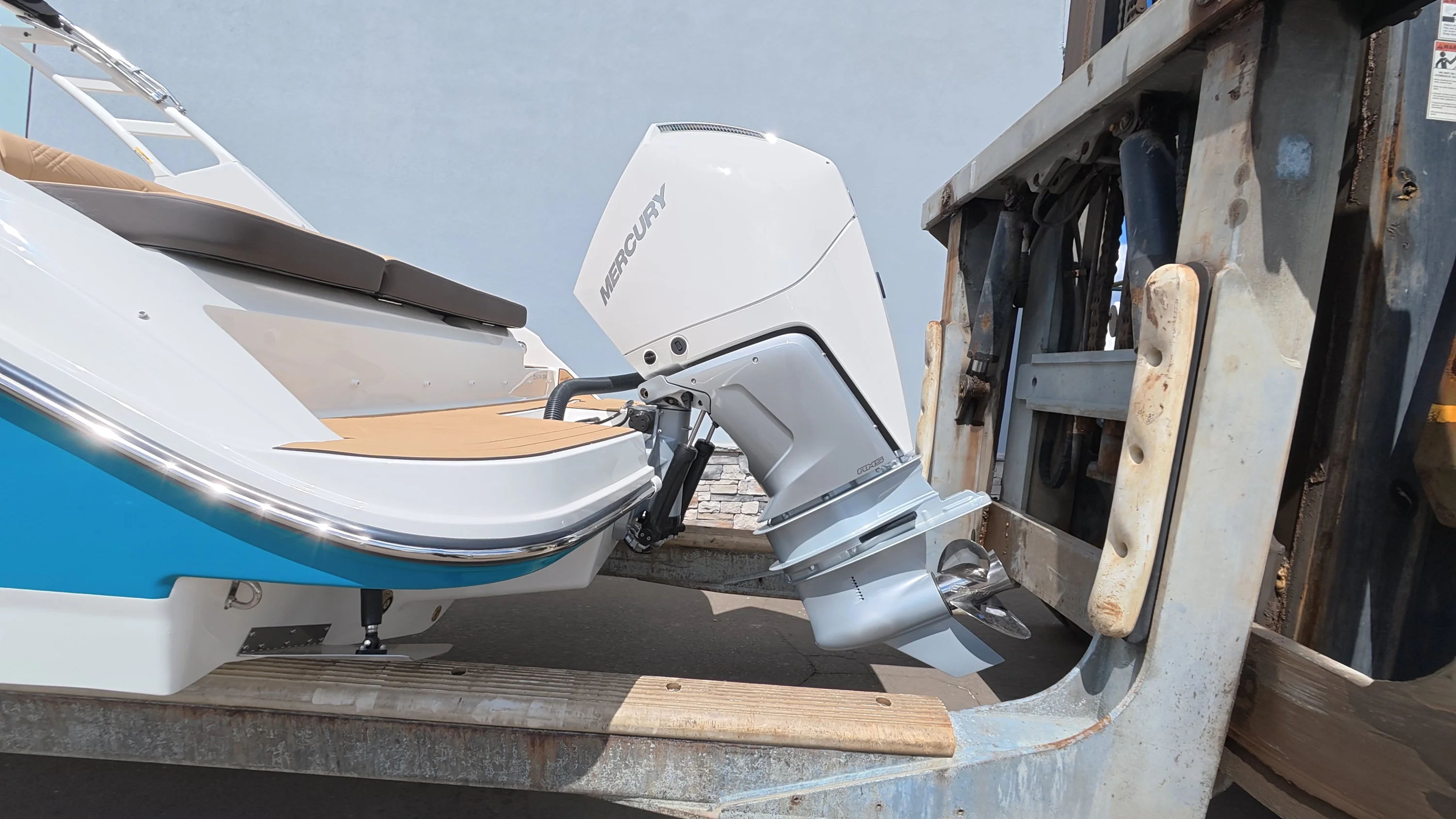 2026 Sea Ray SDX 250 Outboard Image Thumbnail #6