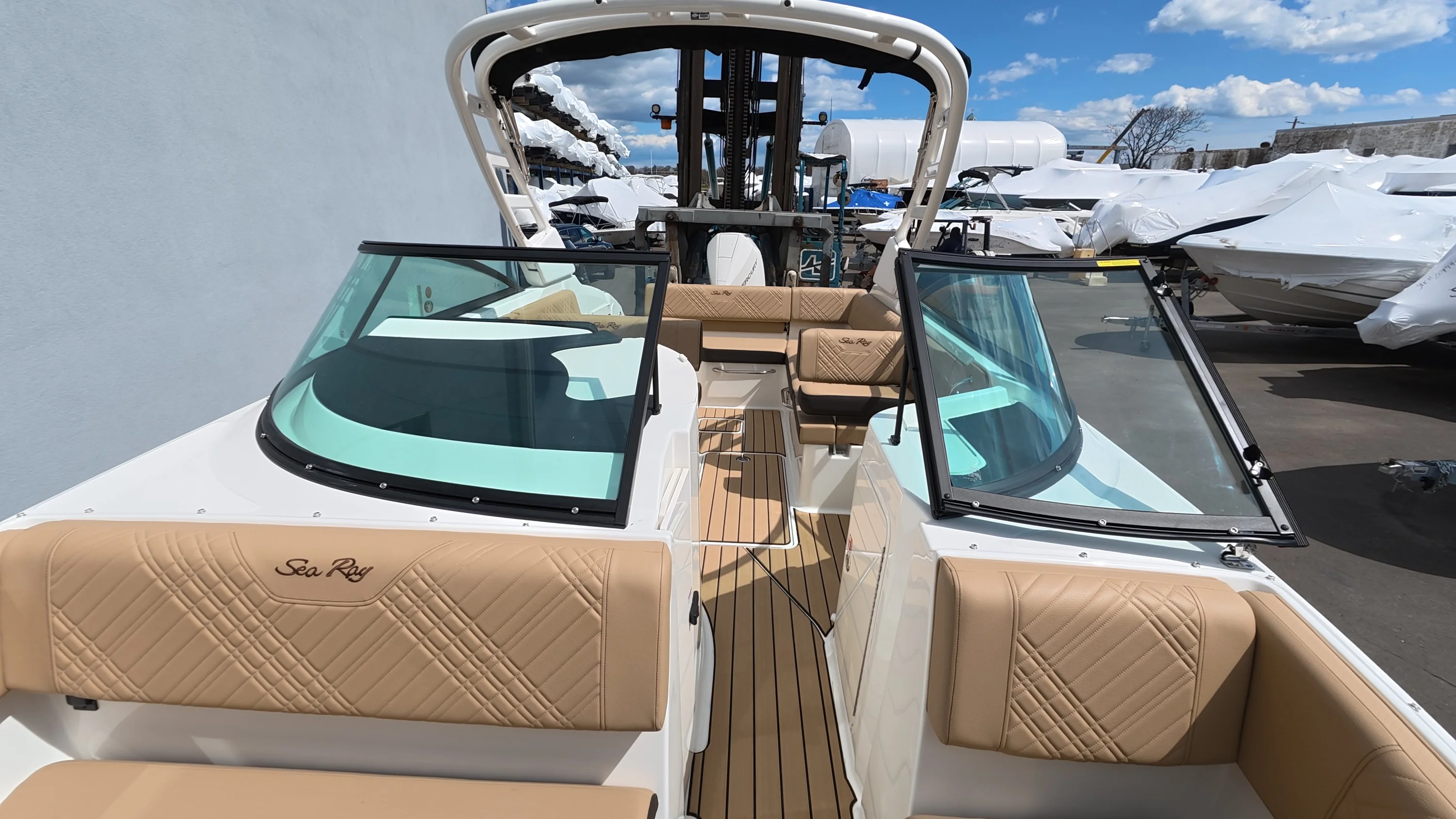 2026 Sea Ray SDX 250 Outboard Image Thumbnail #53