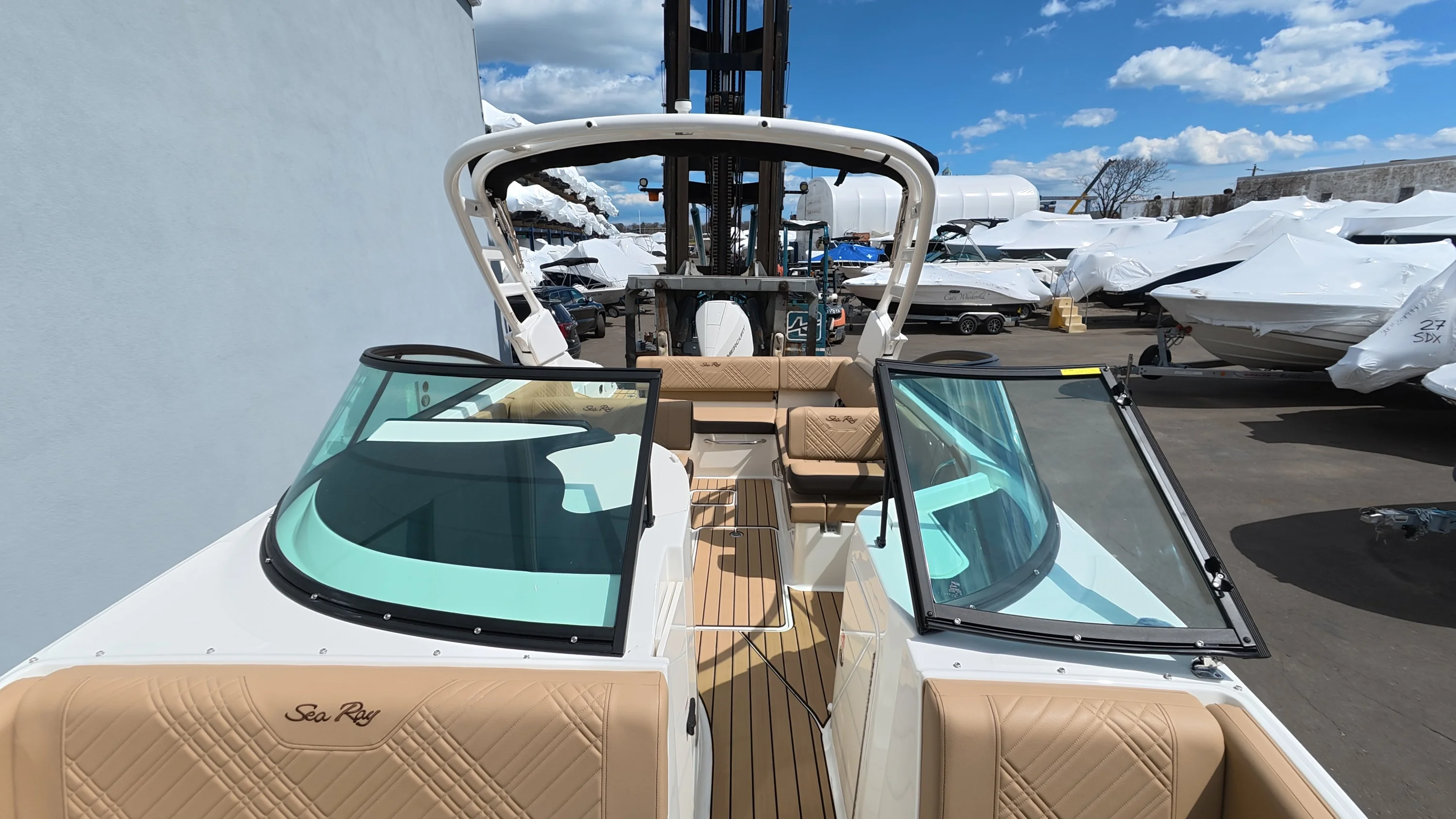 2026 Sea Ray SDX 250 Outboard Image Thumbnail #54